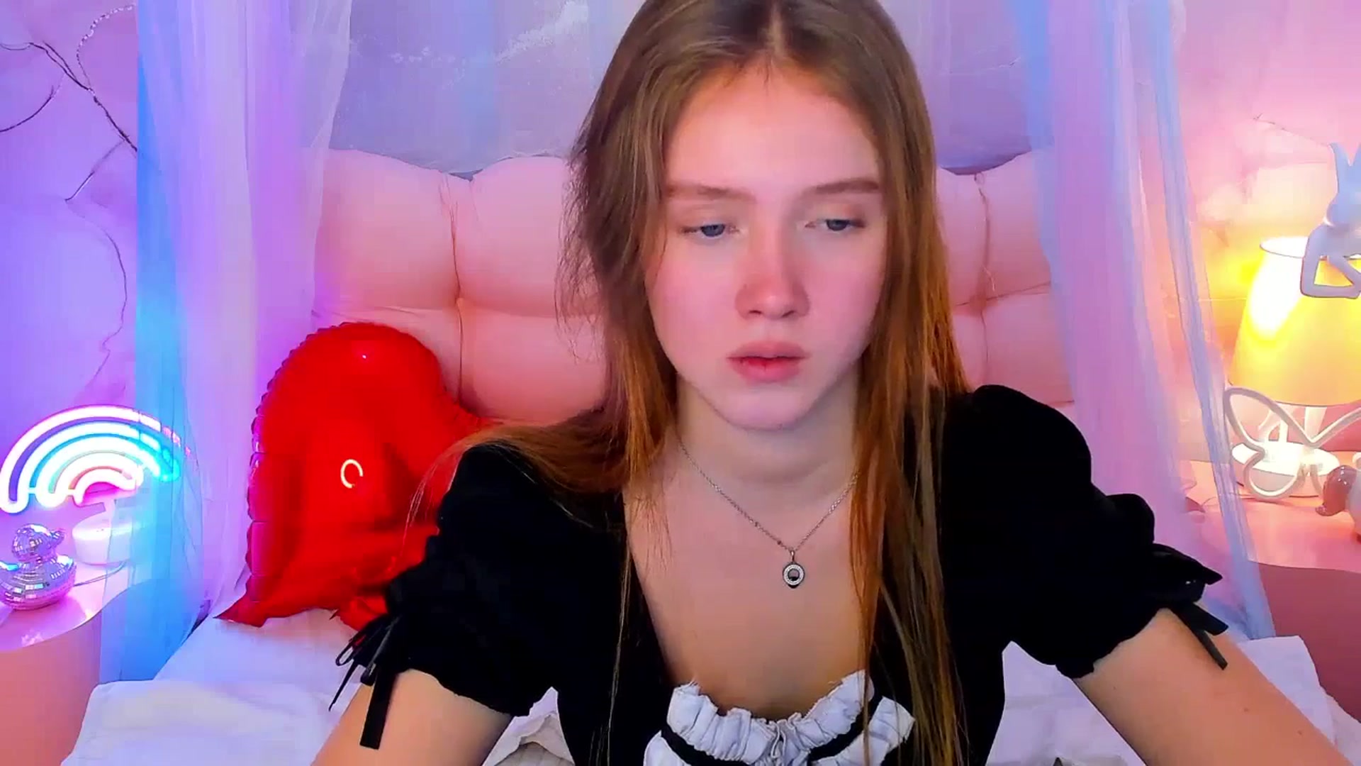 Gallery image thumbnail from Beatrizz's myfreecams stream on, 02/18/2026, 10:02 image 16 of 20