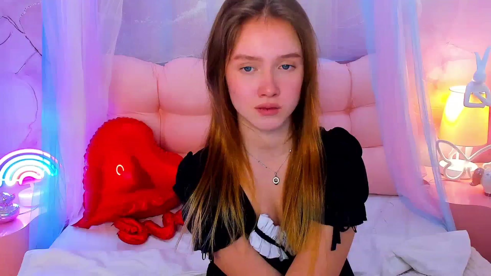 Gallery image thumbnail from Beatrizz's myfreecams stream on, 02/18/2026, 10:02 image 1 of 20