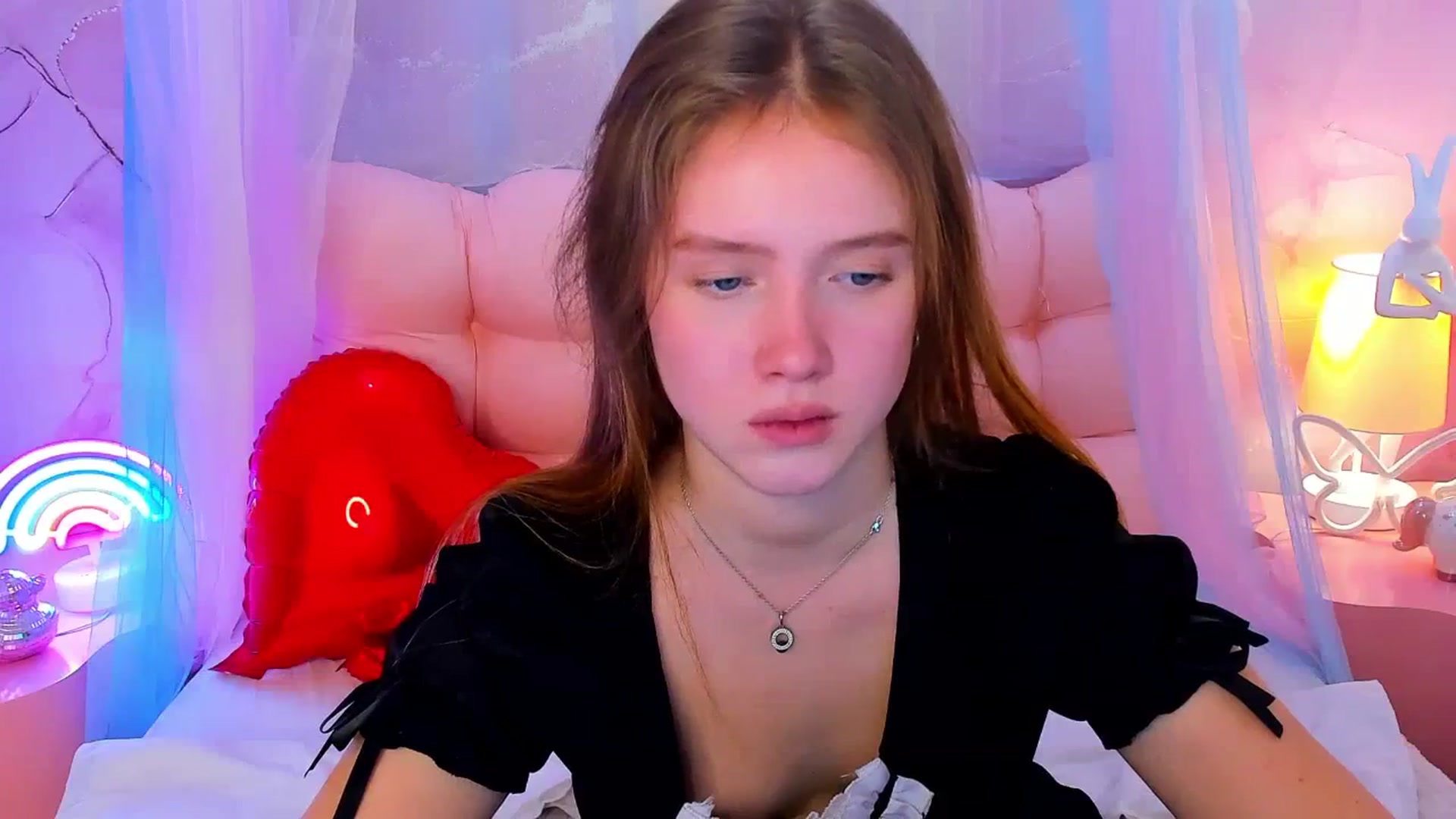 Gallery image thumbnail from Beatrizz's myfreecams stream on, 02/18/2026, 10:02 image 15 of 20