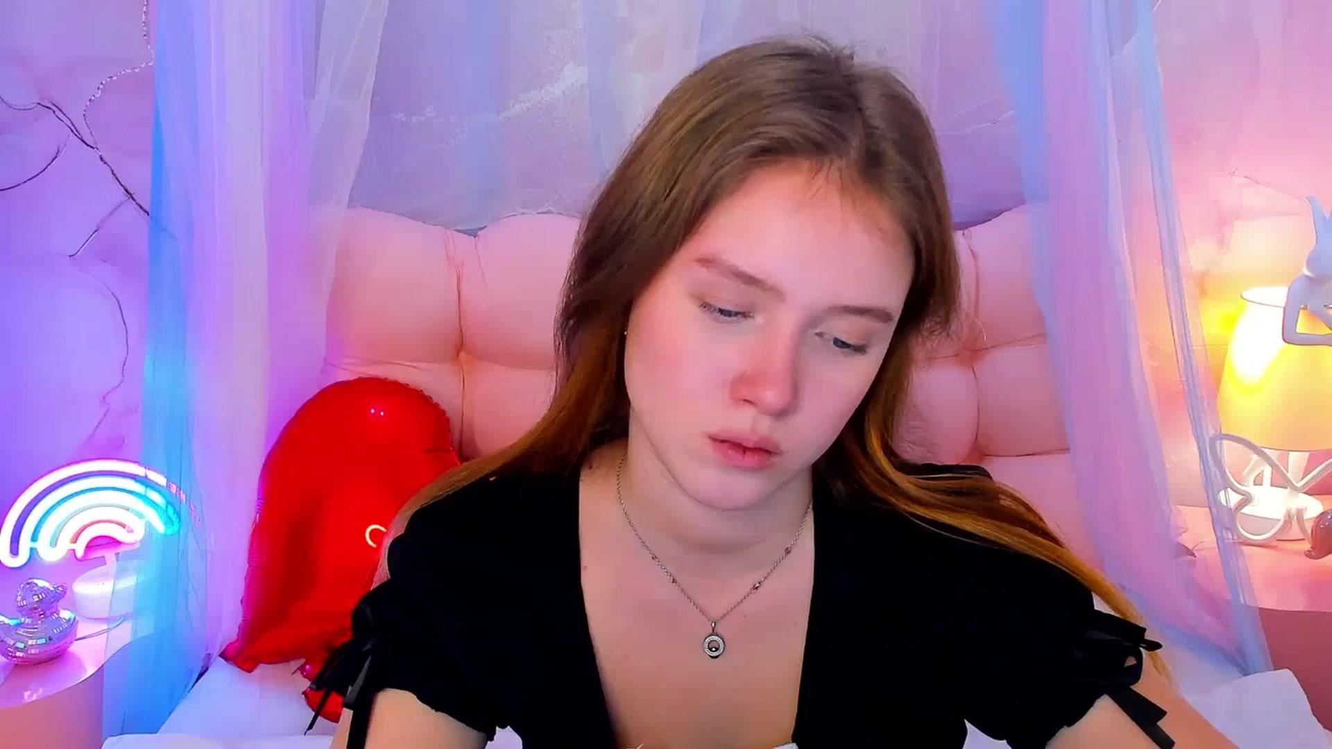 Gallery image thumbnail from Beatrizz's myfreecams stream on, 02/18/2026, 11:20 image 9 of 20