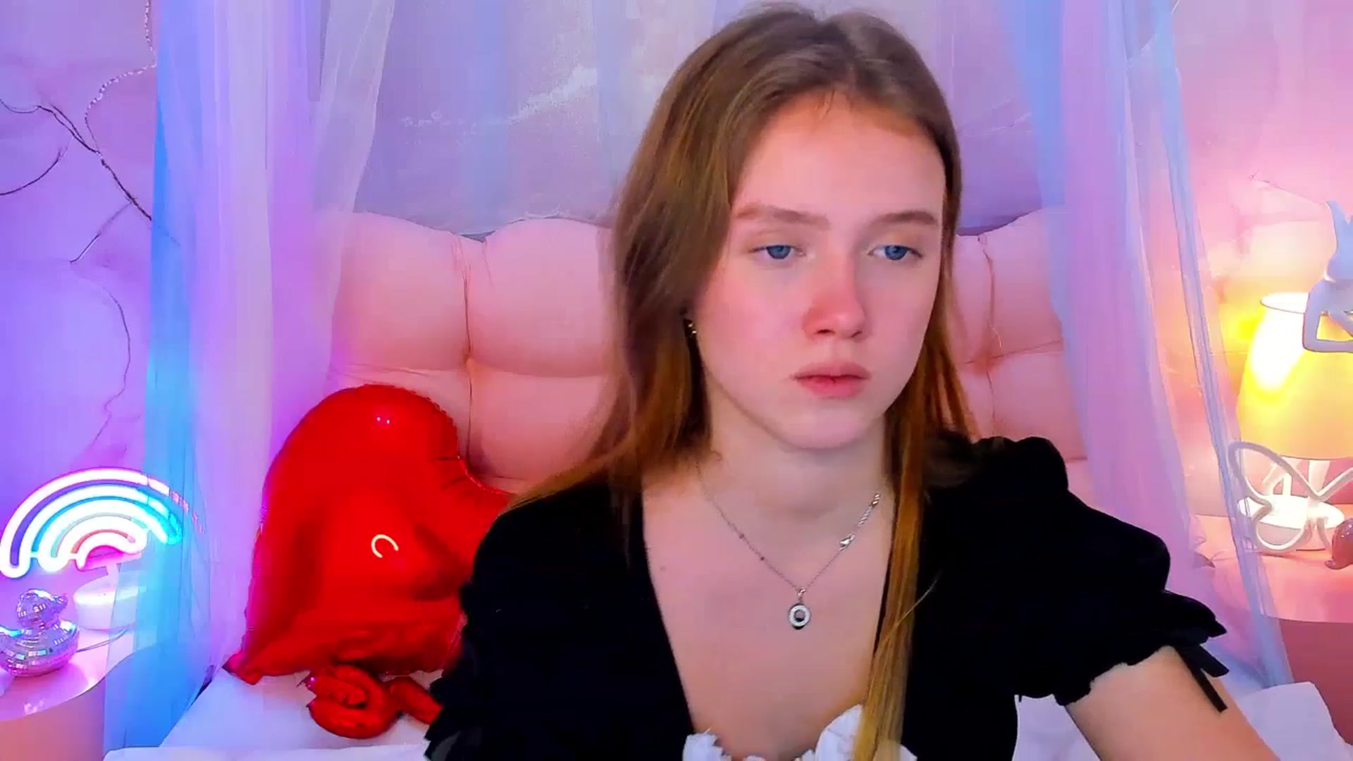Gallery image thumbnail from Beatrizz's myfreecams stream on, 02/18/2026, 11:20 image 15 of 20