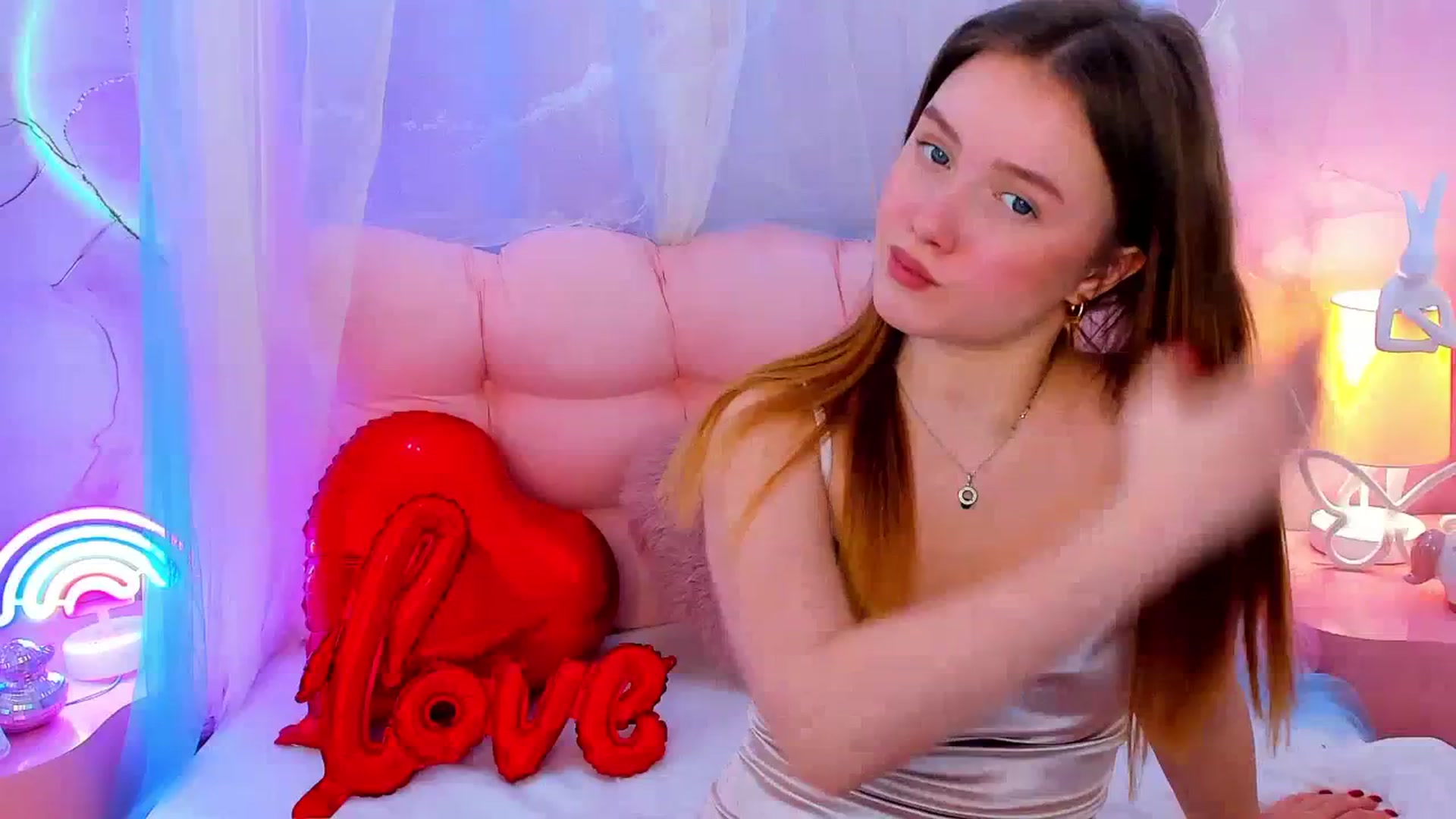 Gallery image thumbnail from Beatrizz's myfreecams stream on, 02/19/2026, 08:17 image 3 of 20