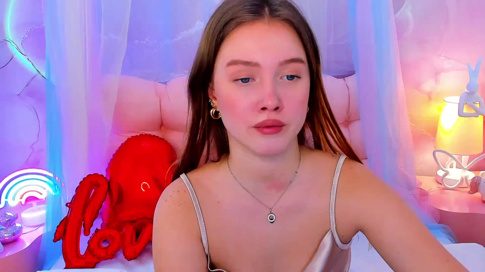 Gallery image thumbnail from Beatrizz's myfreecams stream on, 02/19/2026, 08:17 image 6 of 20
