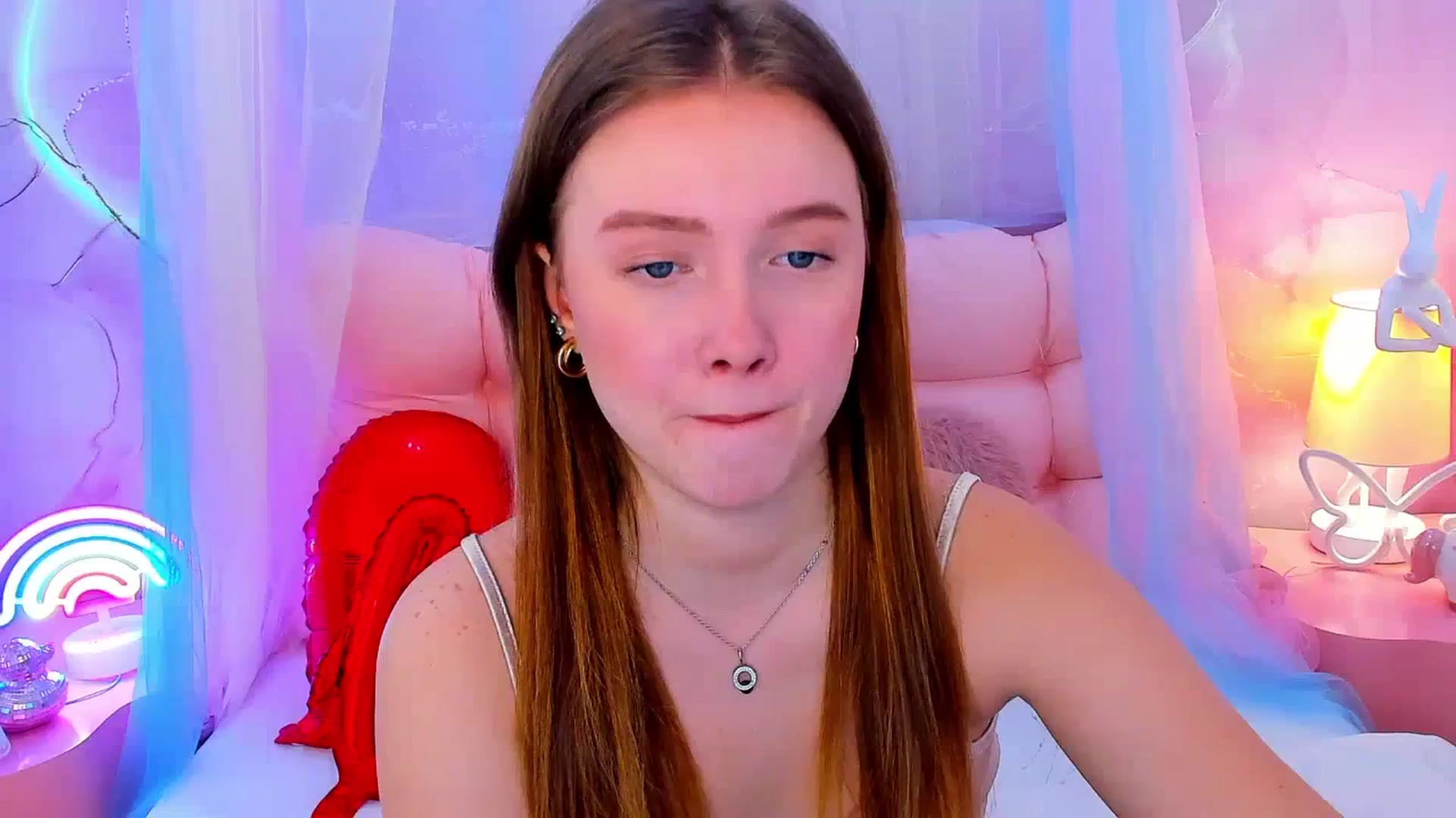 Gallery image thumbnail from Beatrizz's myfreecams stream on, 02/19/2026, 08:17 image 1 of 20