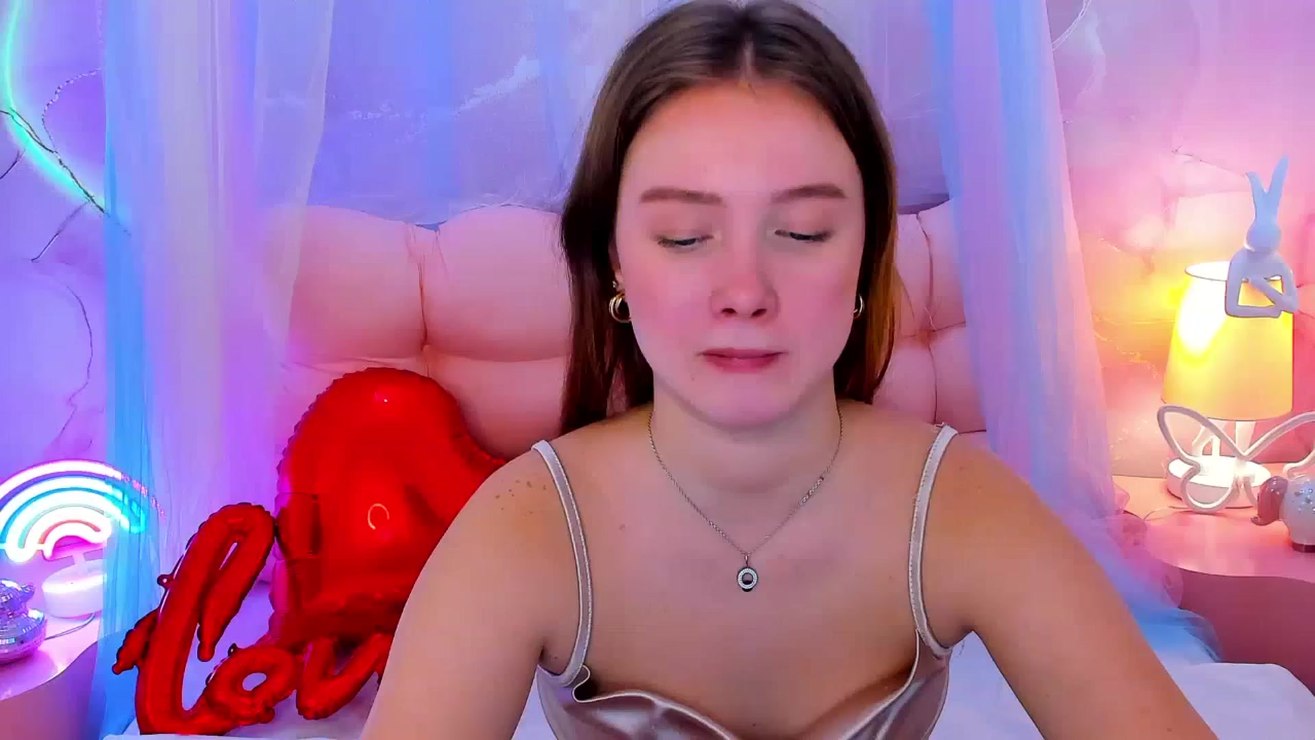 Gallery image thumbnail from Beatrizz's myfreecams stream on, 02/19/2026, 09:38 image 3 of 20