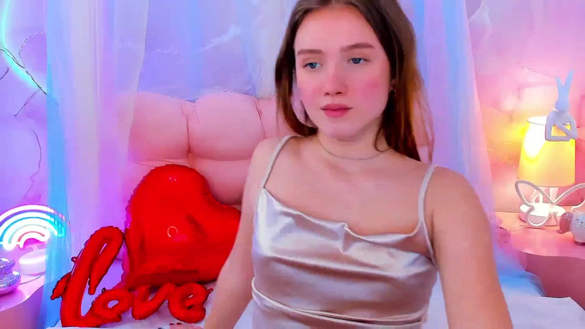 Gallery image thumbnail from Beatrizz's myfreecams stream on, 02/19/2026, 09:52 image 10 of 20