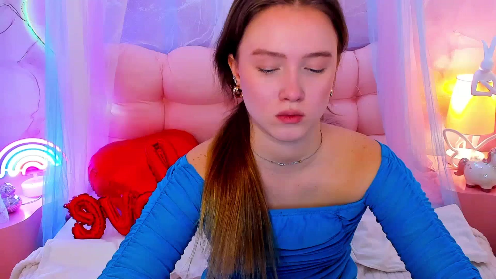 Gallery image thumbnail from Beatrizz's myfreecams stream on, 02/20/2026, 08:17 image 8 of 20