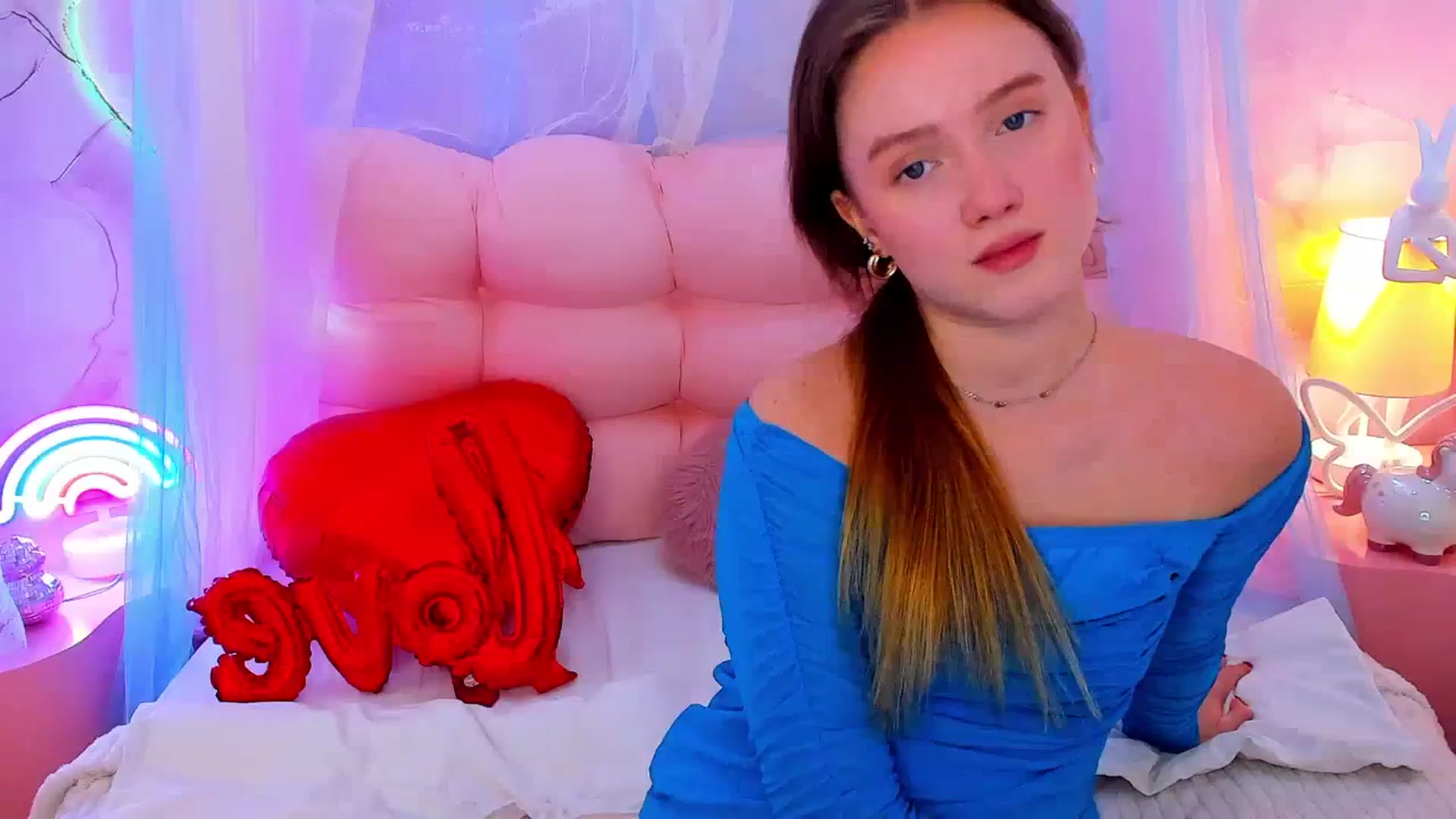 Gallery image thumbnail from Beatrizz's myfreecams stream on, 02/20/2026, 08:17 image 4 of 20