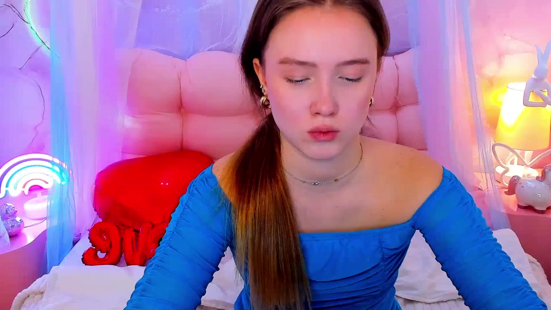Gallery image thumbnail from Beatrizz's myfreecams stream on, 02/20/2026, 08:17 image 1 of 20