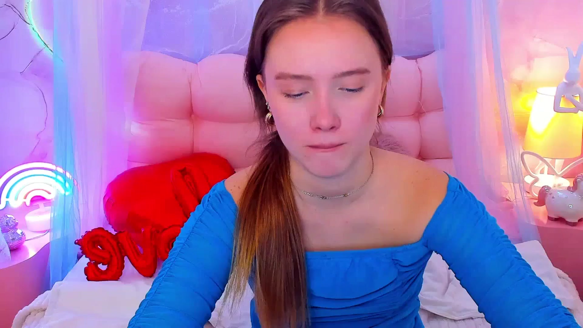Gallery image thumbnail from Beatrizz's myfreecams stream on, 02/20/2026, 08:17 image 18 of 20