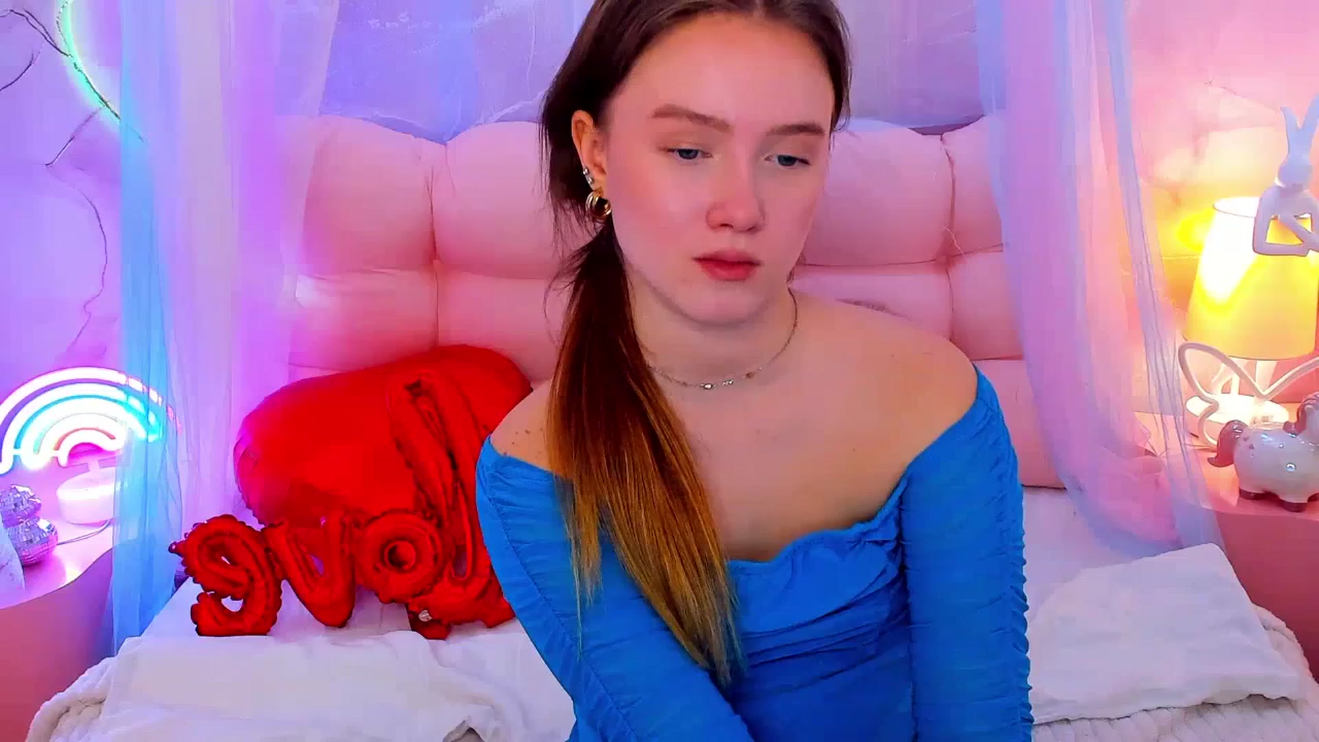 Gallery image thumbnail from Beatrizz's myfreecams stream on, 02/20/2026, 08:17 image 17 of 20