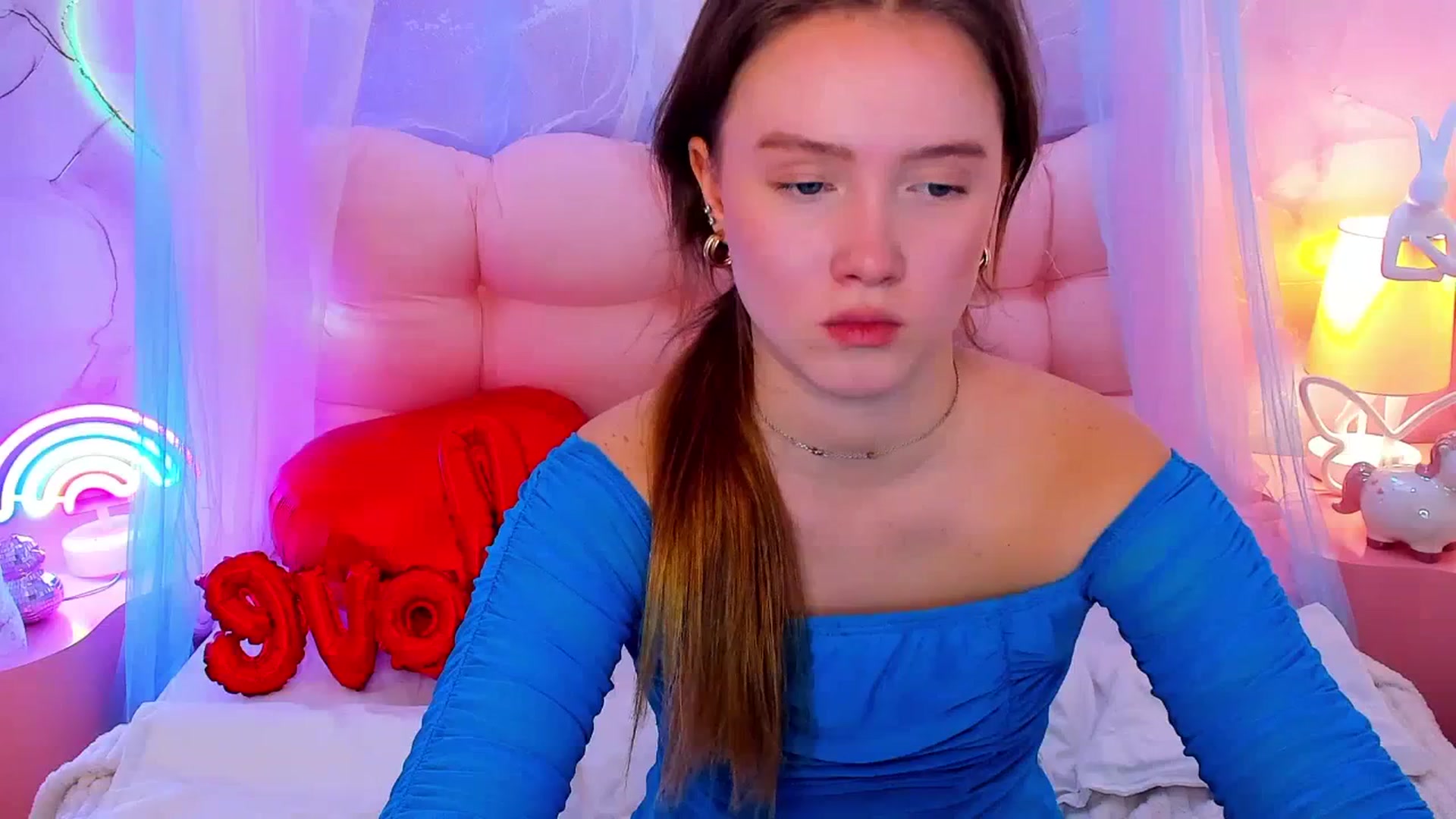 Gallery image thumbnail from Beatrizz's myfreecams stream on, 02/20/2026, 08:55 image 8 of 20