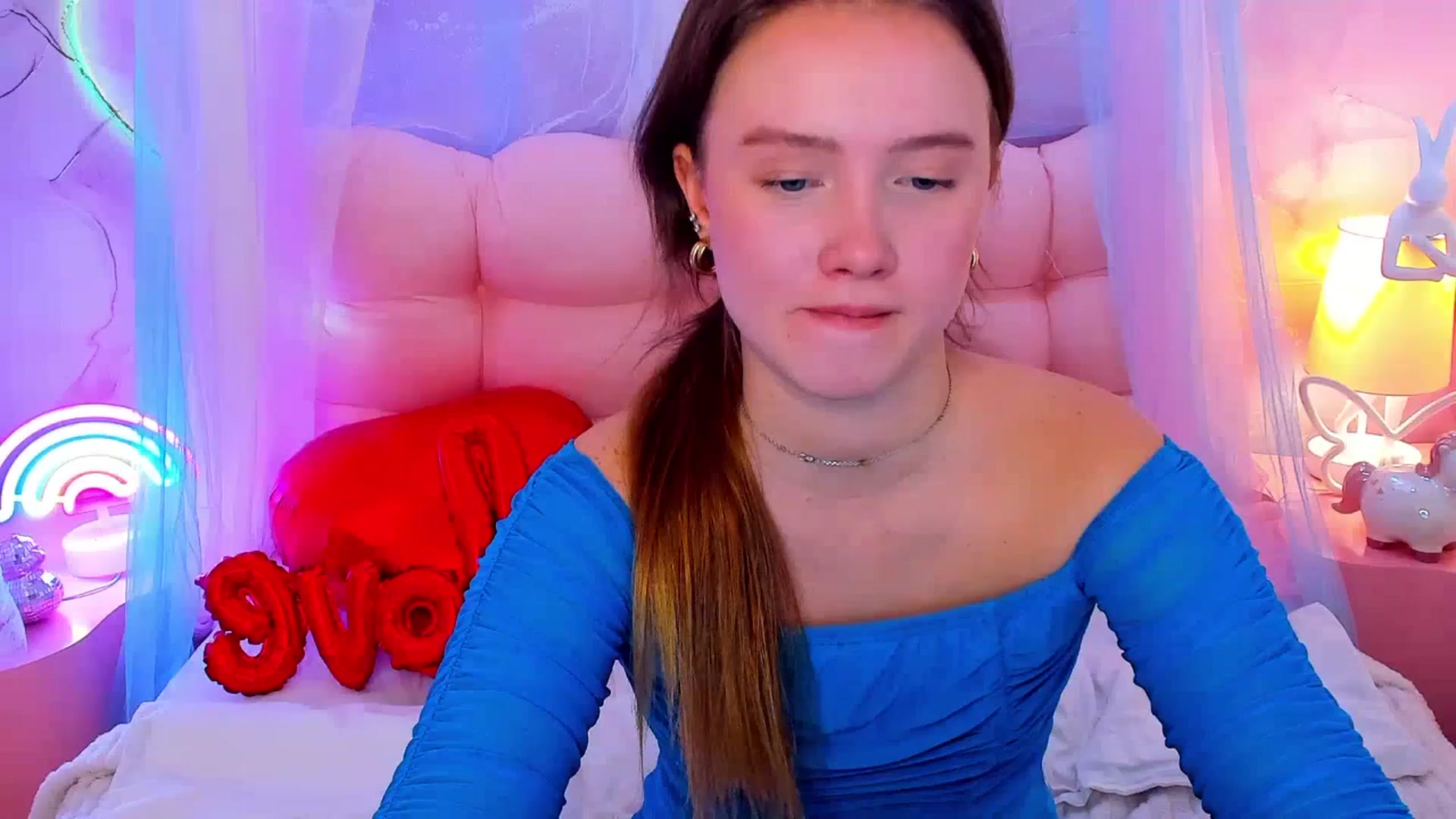 Gallery image thumbnail from Beatrizz's myfreecams stream on, 02/20/2026, 08:55 image 14 of 20