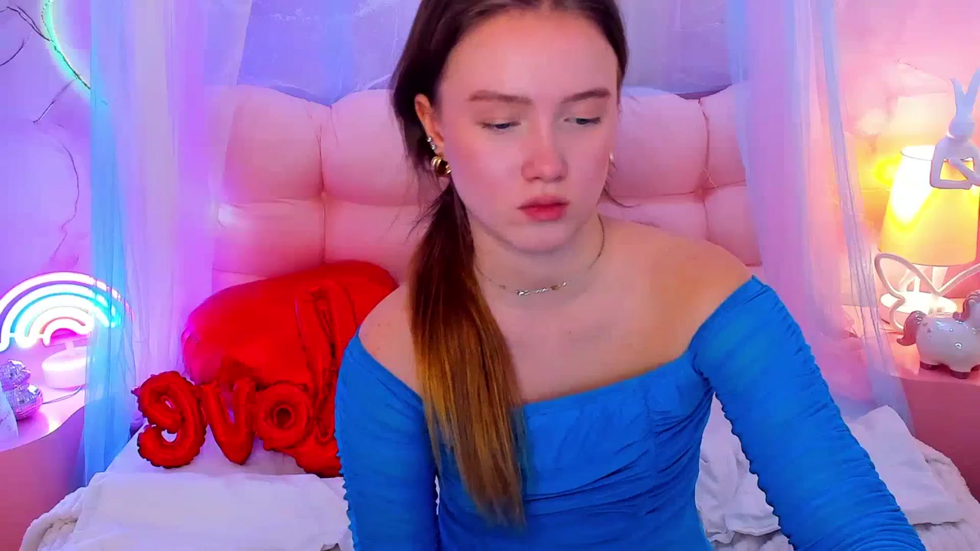 Gallery image thumbnail from Beatrizz's myfreecams stream on, 02/20/2026, 08:55 image 11 of 20