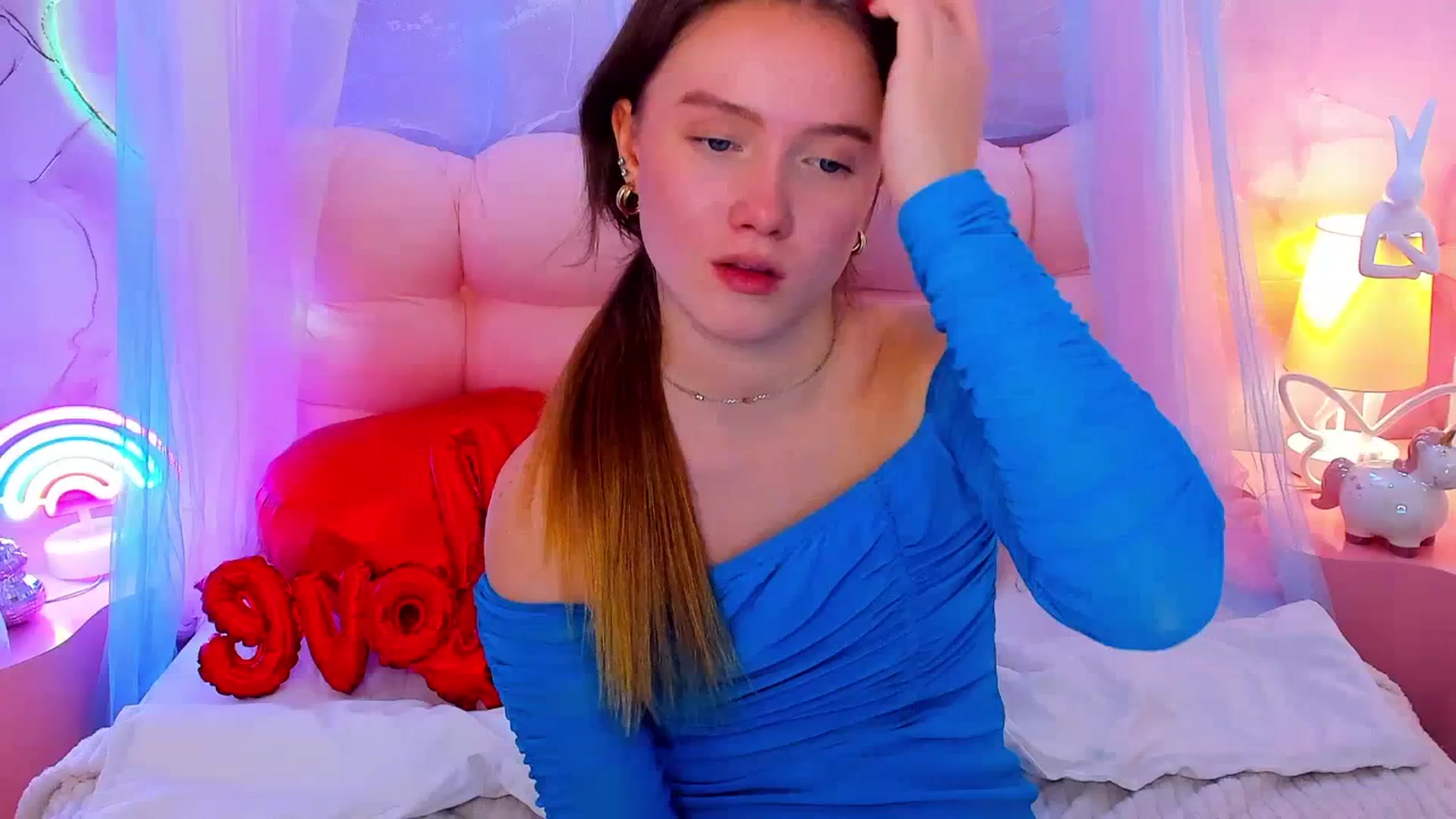 Gallery image thumbnail from Beatrizz's myfreecams stream on, 02/20/2026, 09:22 image 8 of 20