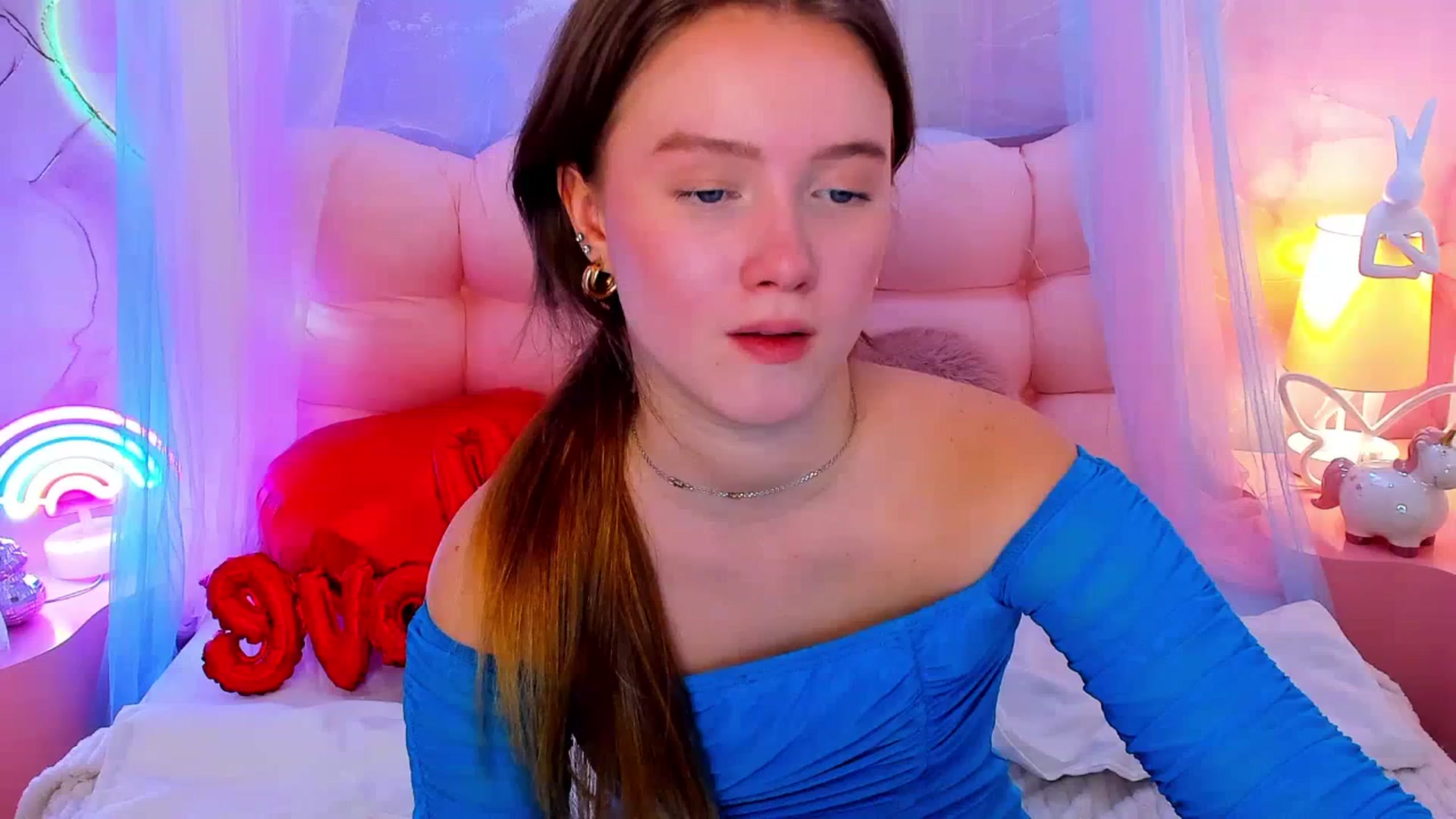 Gallery image thumbnail from Beatrizz's myfreecams stream on, 02/20/2026, 09:22 image 11 of 20