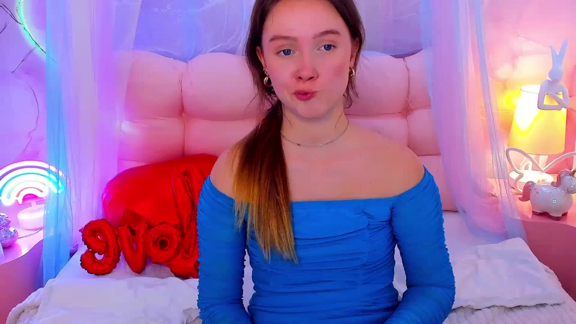 Gallery image thumbnail from Beatrizz's myfreecams stream on, 02/20/2026, 09:22 image 20 of 20
