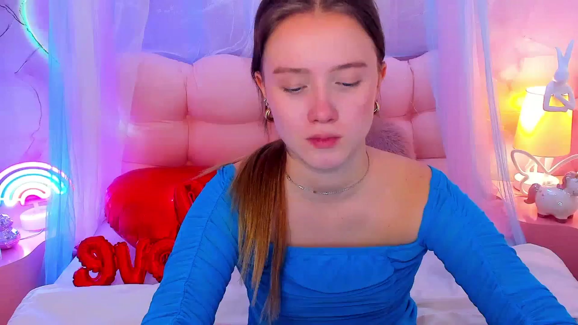 Gallery image thumbnail from Beatrizz's myfreecams stream on, 02/20/2026, 11:18 image 9 of 20