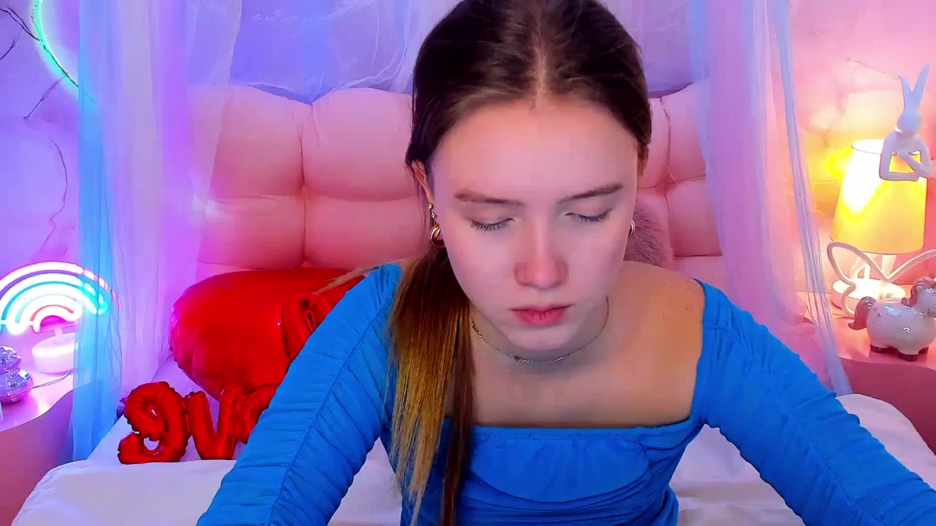 Gallery image thumbnail from Beatrizz's myfreecams stream on, 02/20/2026, 11:18 image 10 of 20