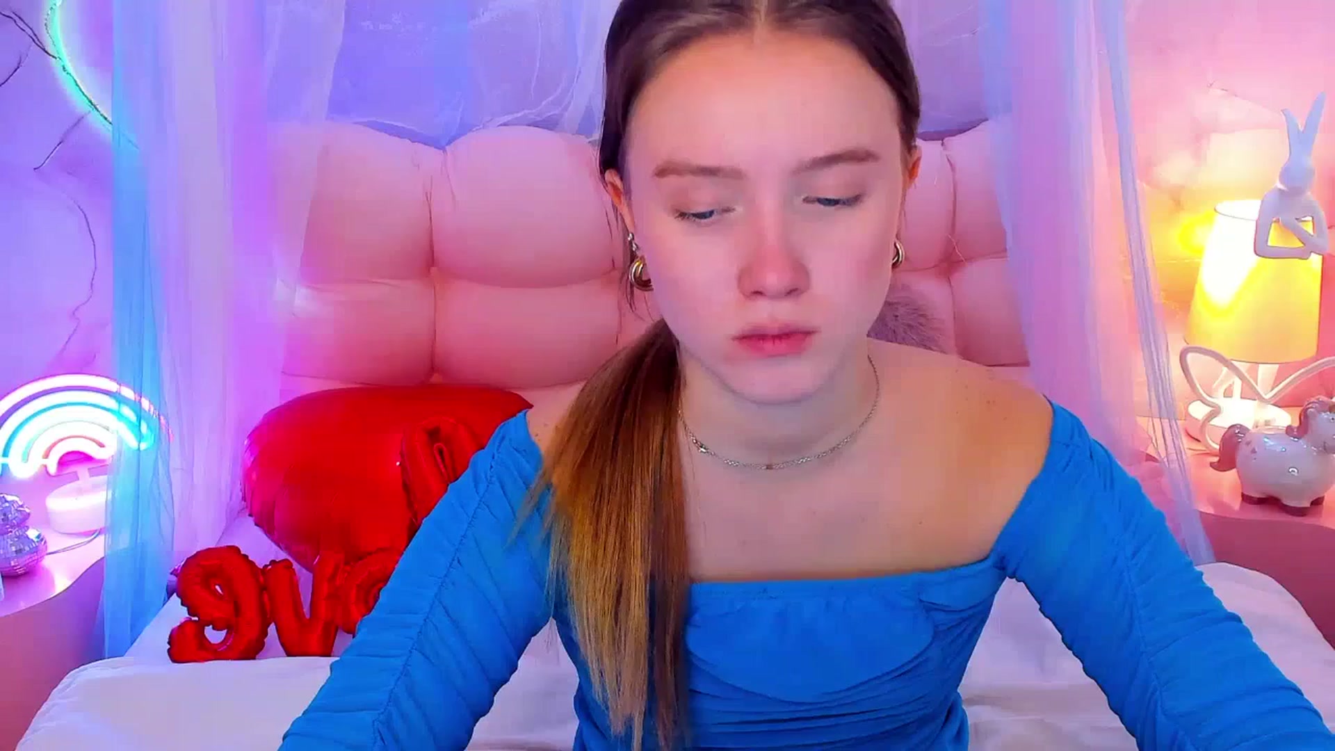 Gallery image thumbnail from Beatrizz's myfreecams stream on, 02/20/2026, 11:18 image 2 of 20