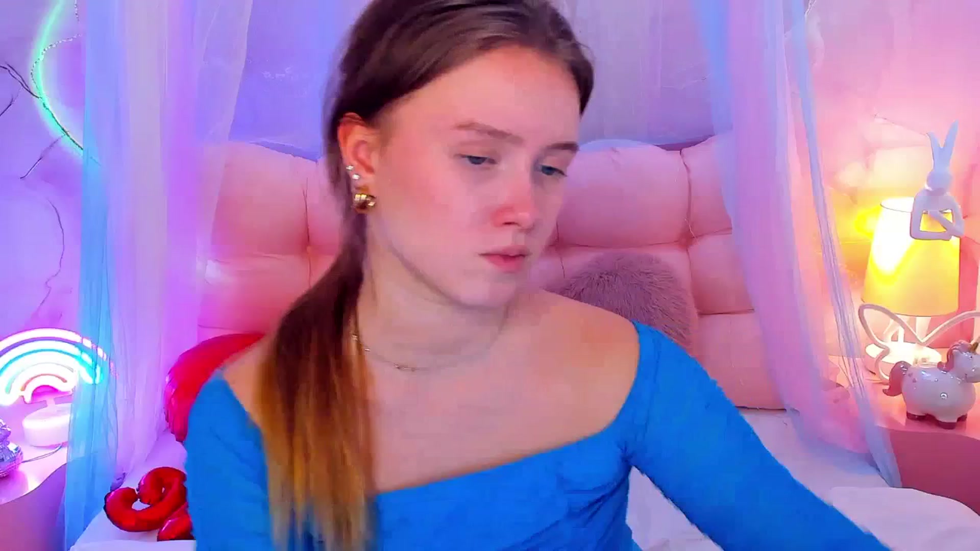 Gallery image thumbnail from Beatrizz's myfreecams stream on, 02/20/2026, 12:03 image 7 of 20