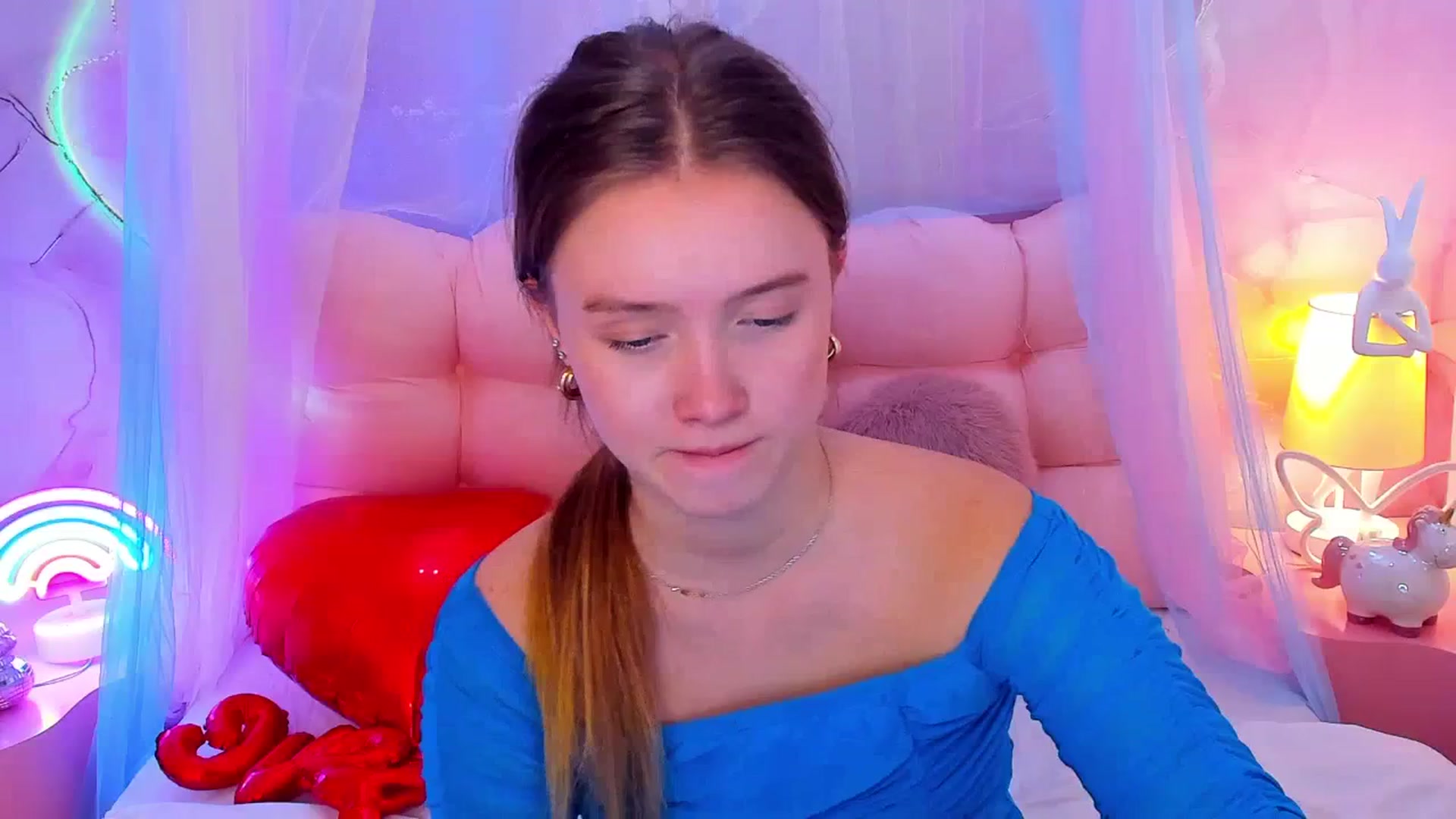 Gallery image thumbnail from Beatrizz's myfreecams stream on, 02/20/2026, 12:03 image 2 of 20