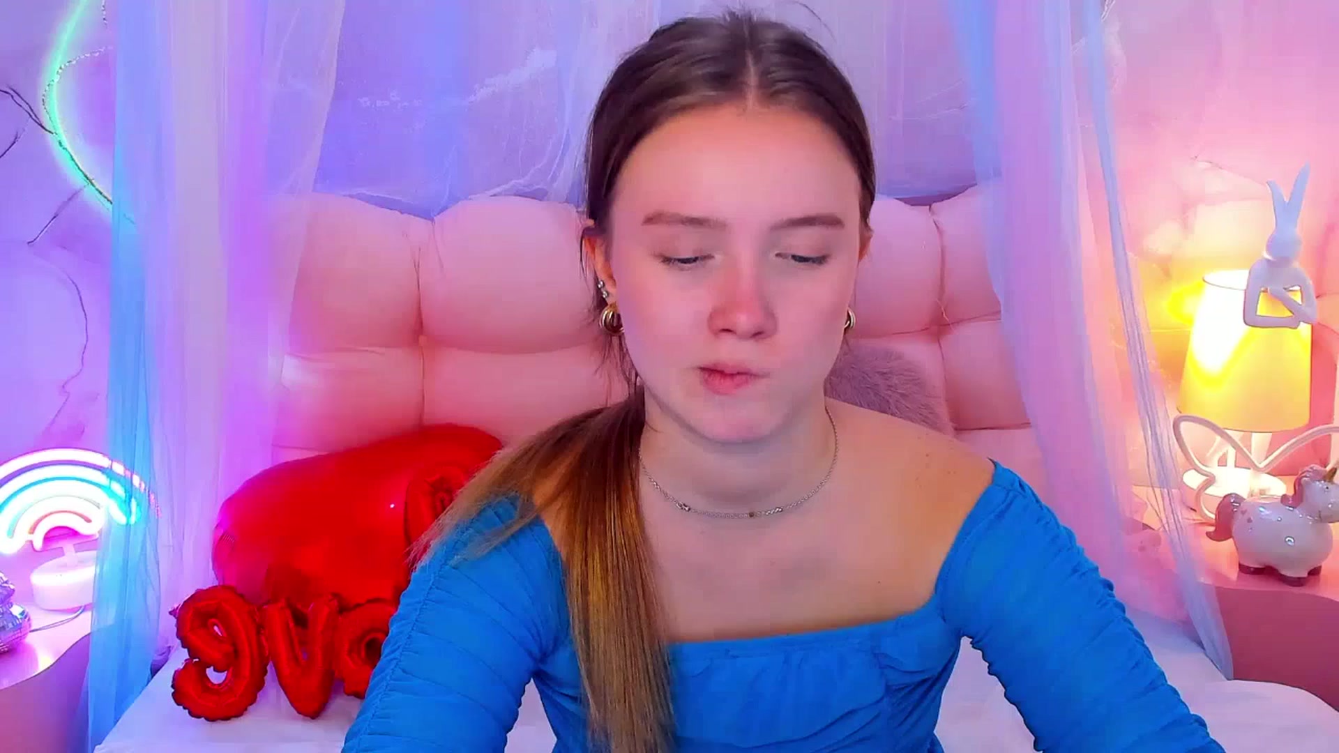 Gallery image thumbnail from Beatrizz's myfreecams stream on, 02/20/2026, 12:03 image 14 of 20