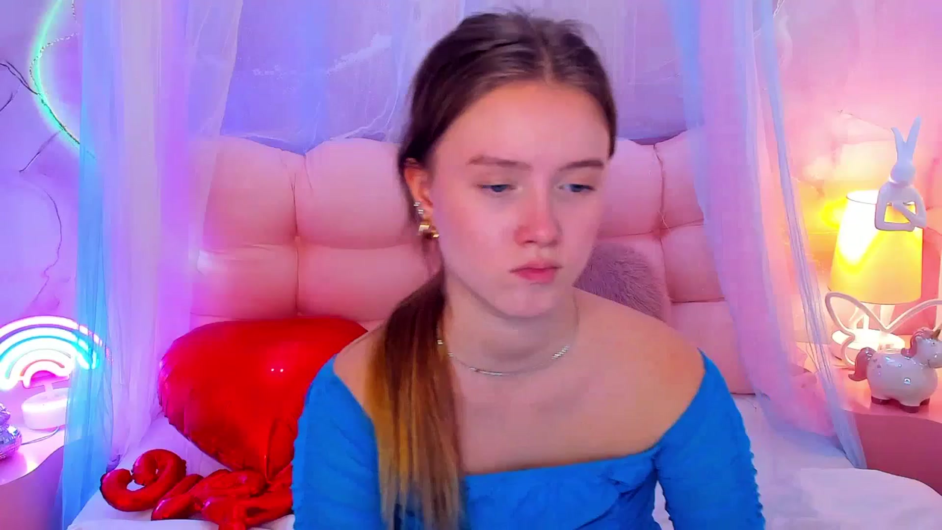 Gallery image thumbnail from Beatrizz's myfreecams stream on, 02/20/2026, 12:03 image 6 of 20