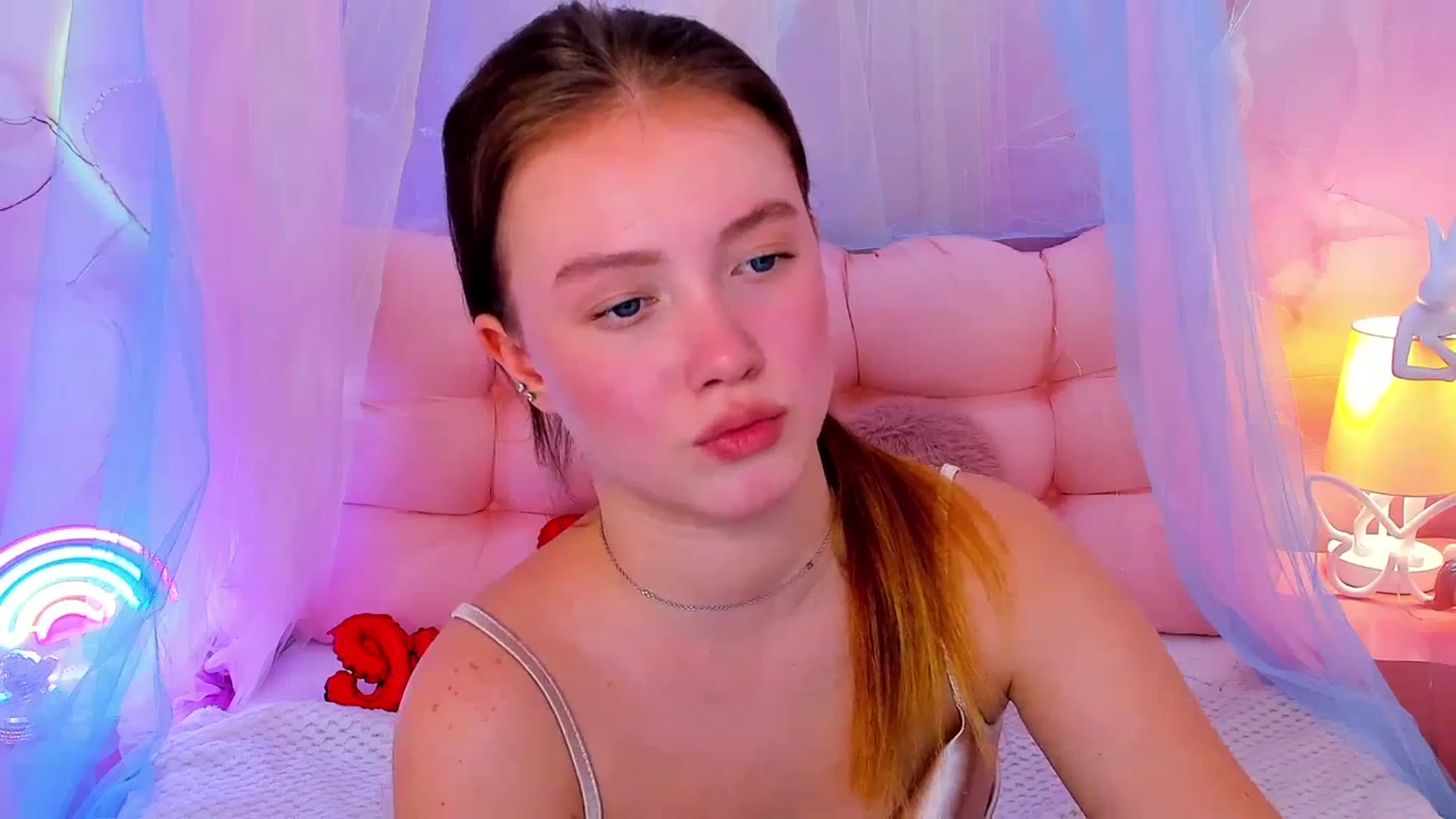 Gallery image thumbnail from Beatrizz's myfreecams stream on, 02/24/2026, 09:30 image 5 of 20