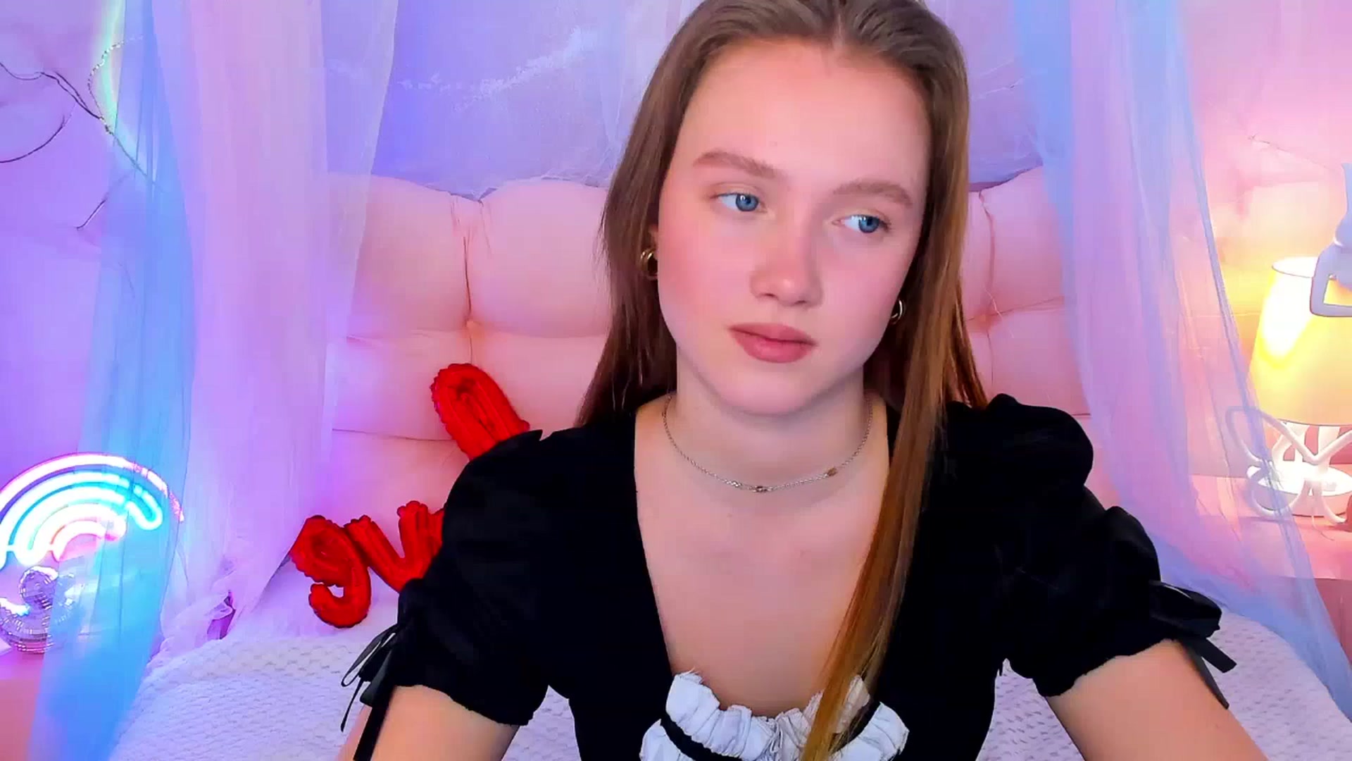 Gallery image thumbnail from Beatrizz's myfreecams stream on, 02/25/2026, 09:35 image 7 of 20