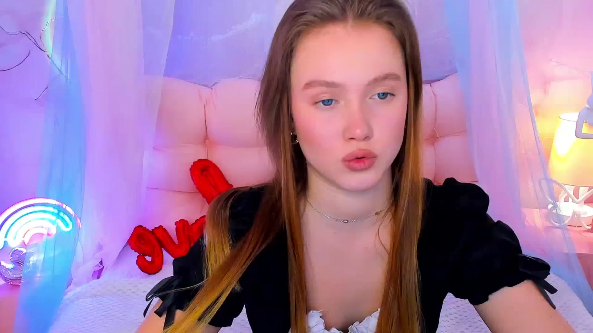 Gallery image thumbnail from Beatrizz's myfreecams stream on, 02/25/2026, 09:35 image 3 of 20