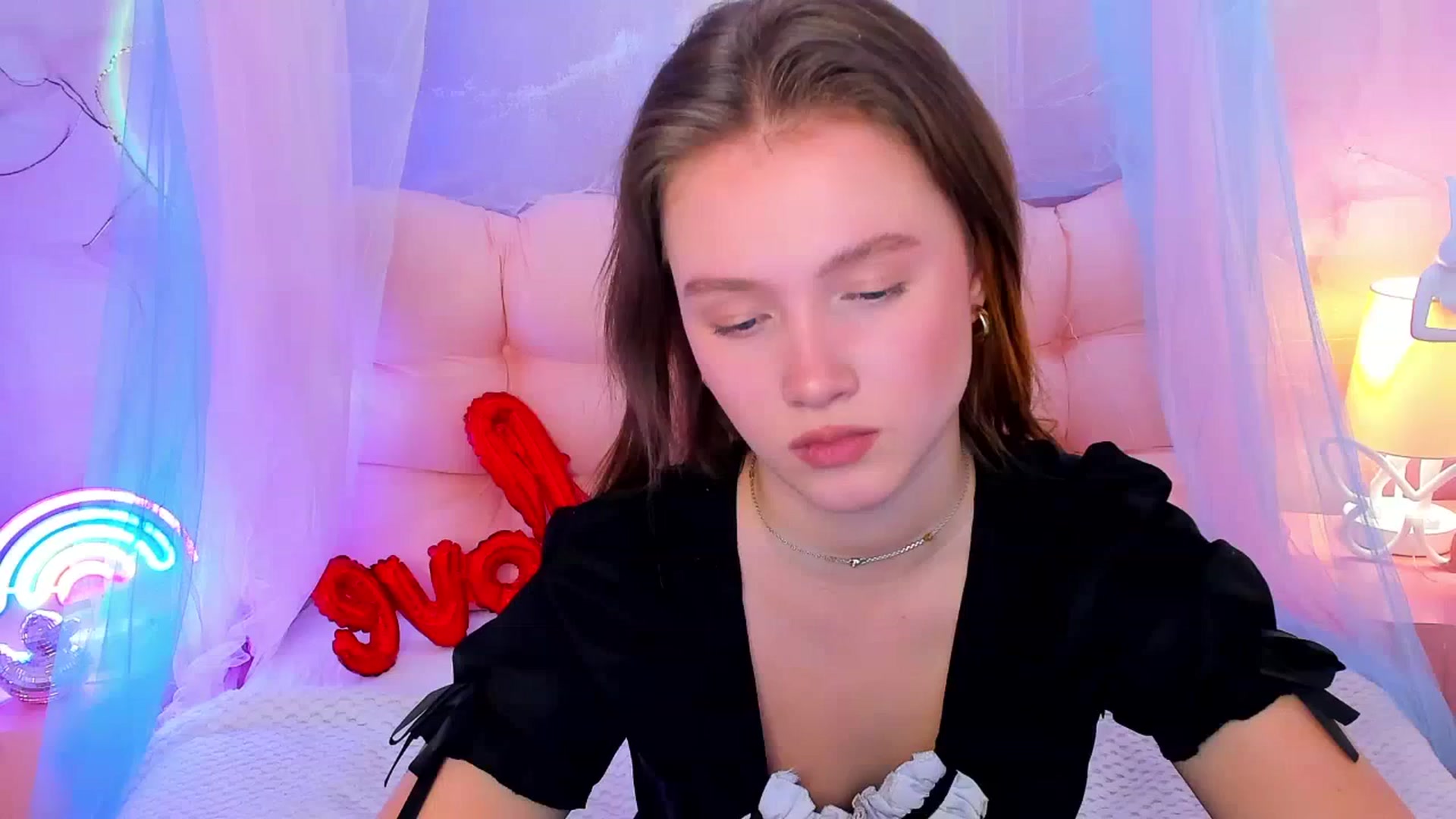 Gallery image thumbnail from Beatrizz's myfreecams stream on, 02/25/2026, 09:35 image 11 of 20