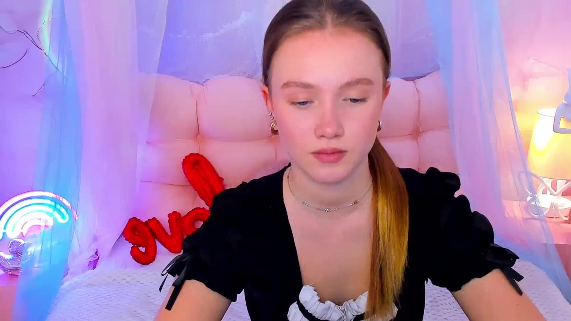 Gallery image thumbnail from Beatrizz's myfreecams stream on, 02/25/2026, 09:35 image 20 of 20