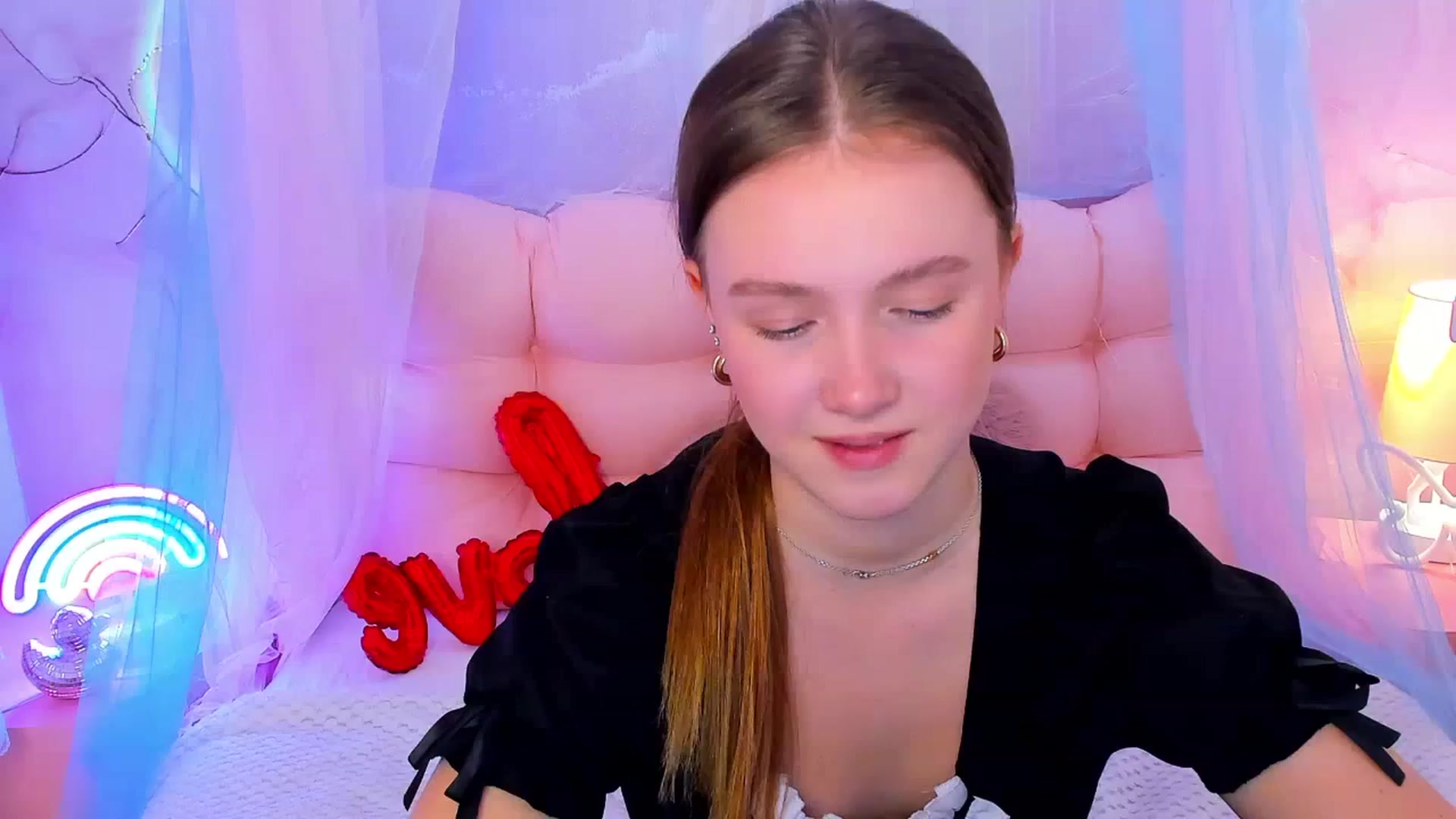 Gallery image thumbnail from Beatrizz's myfreecams stream on, 02/25/2026, 11:43 image 19 of 20