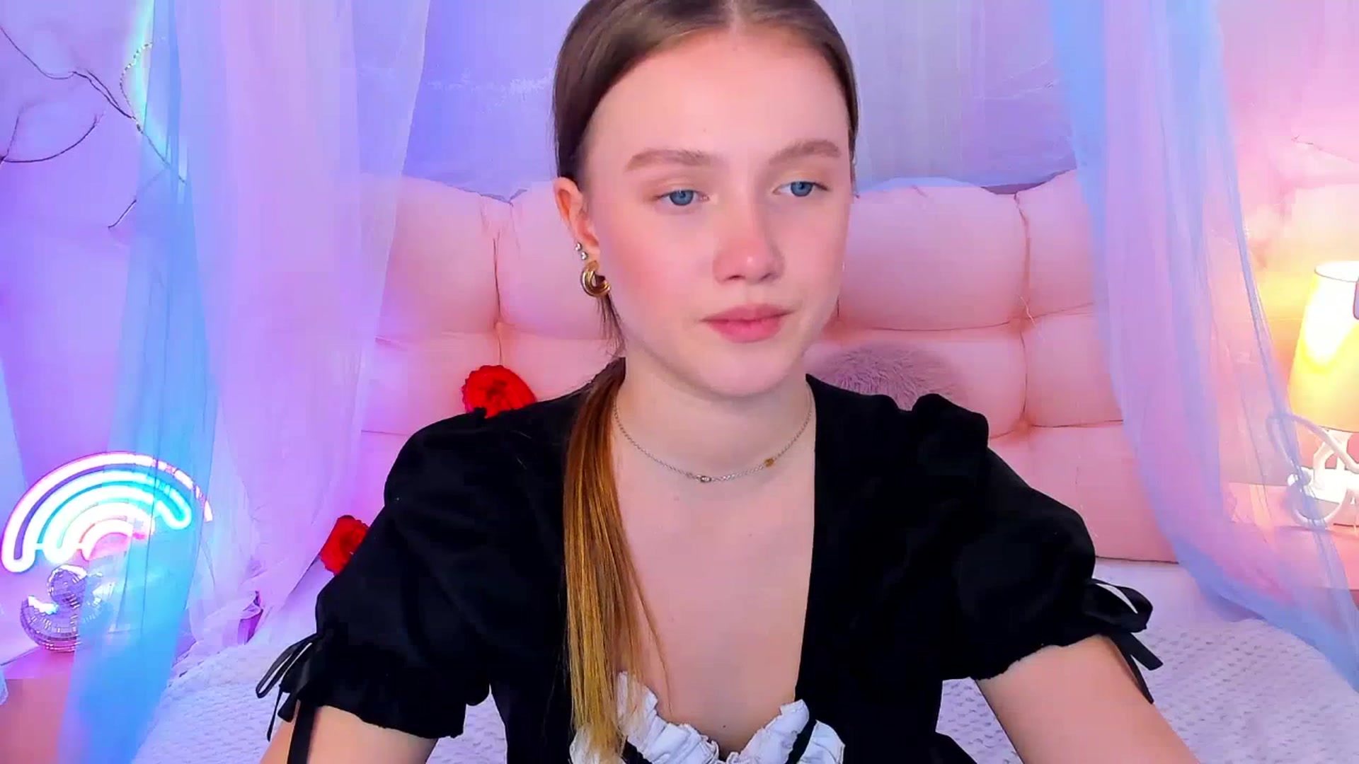 Gallery image thumbnail from Beatrizz's myfreecams stream on, 02/25/2026, 11:43 image 6 of 20