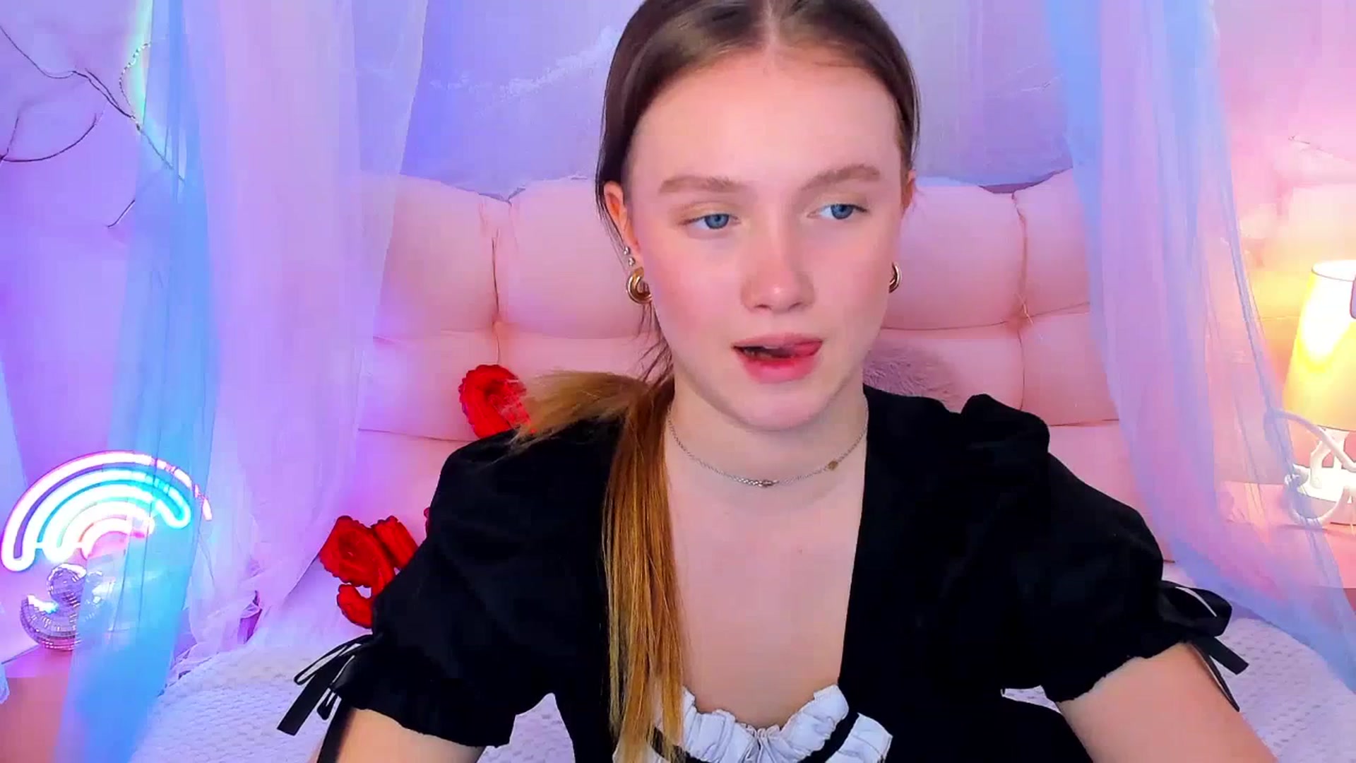 Gallery image thumbnail from Beatrizz's myfreecams stream on, 02/25/2026, 12:12 image 8 of 20