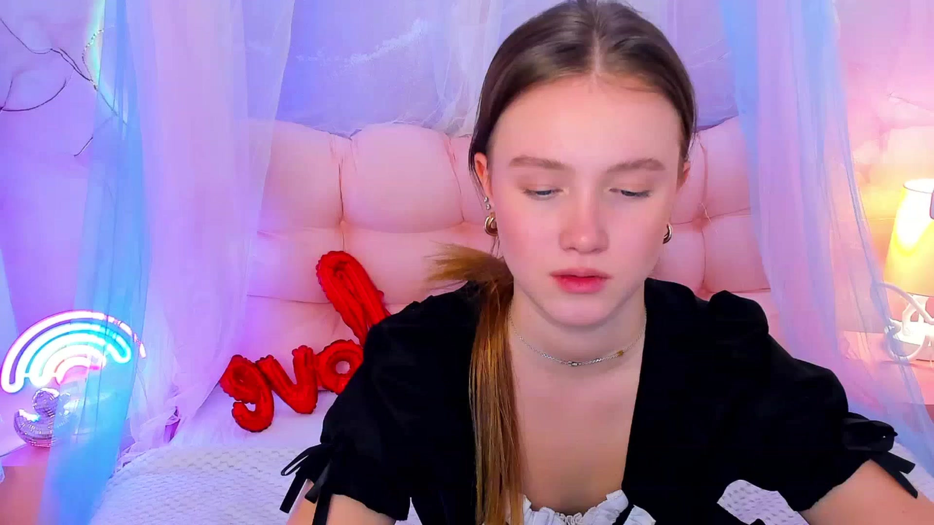 Gallery image thumbnail from Beatrizz's myfreecams stream on, 02/25/2026, 12:12 image 15 of 20