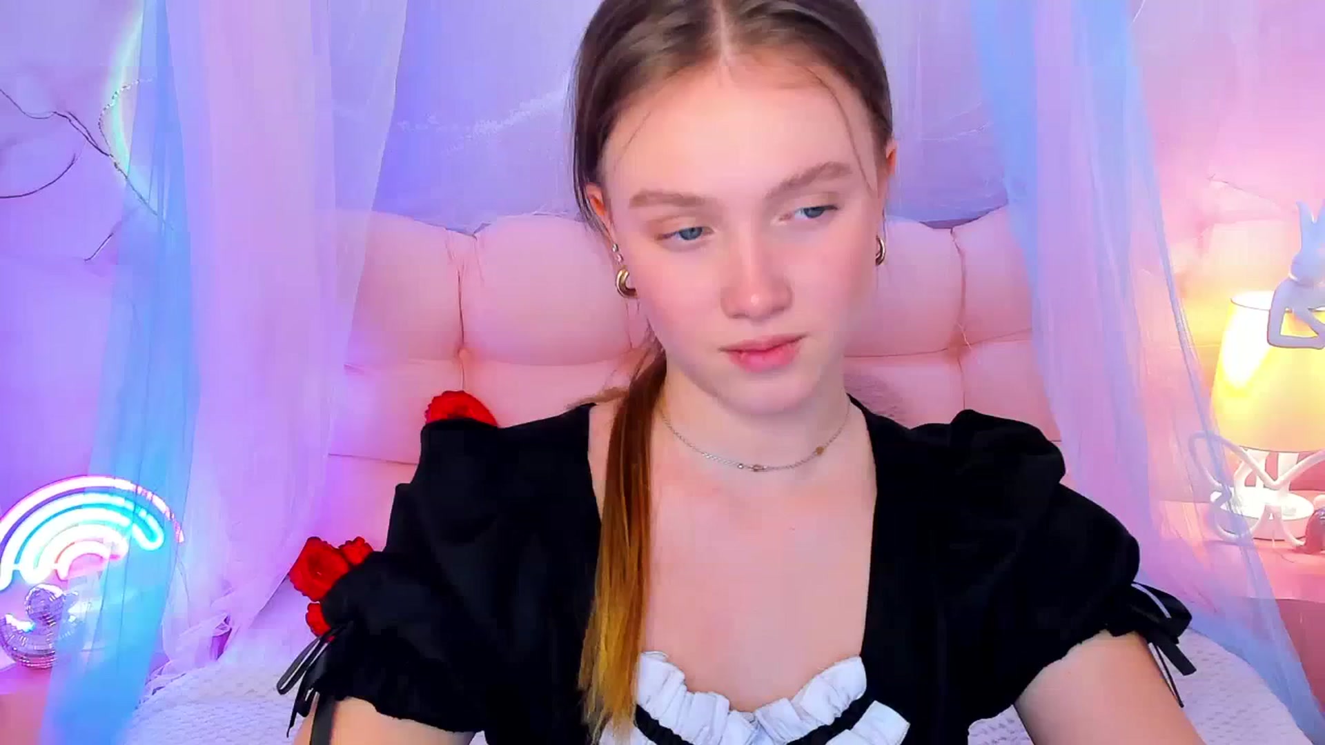 Gallery image thumbnail from Beatrizz's myfreecams stream on, 02/25/2026, 12:34 image 18 of 20