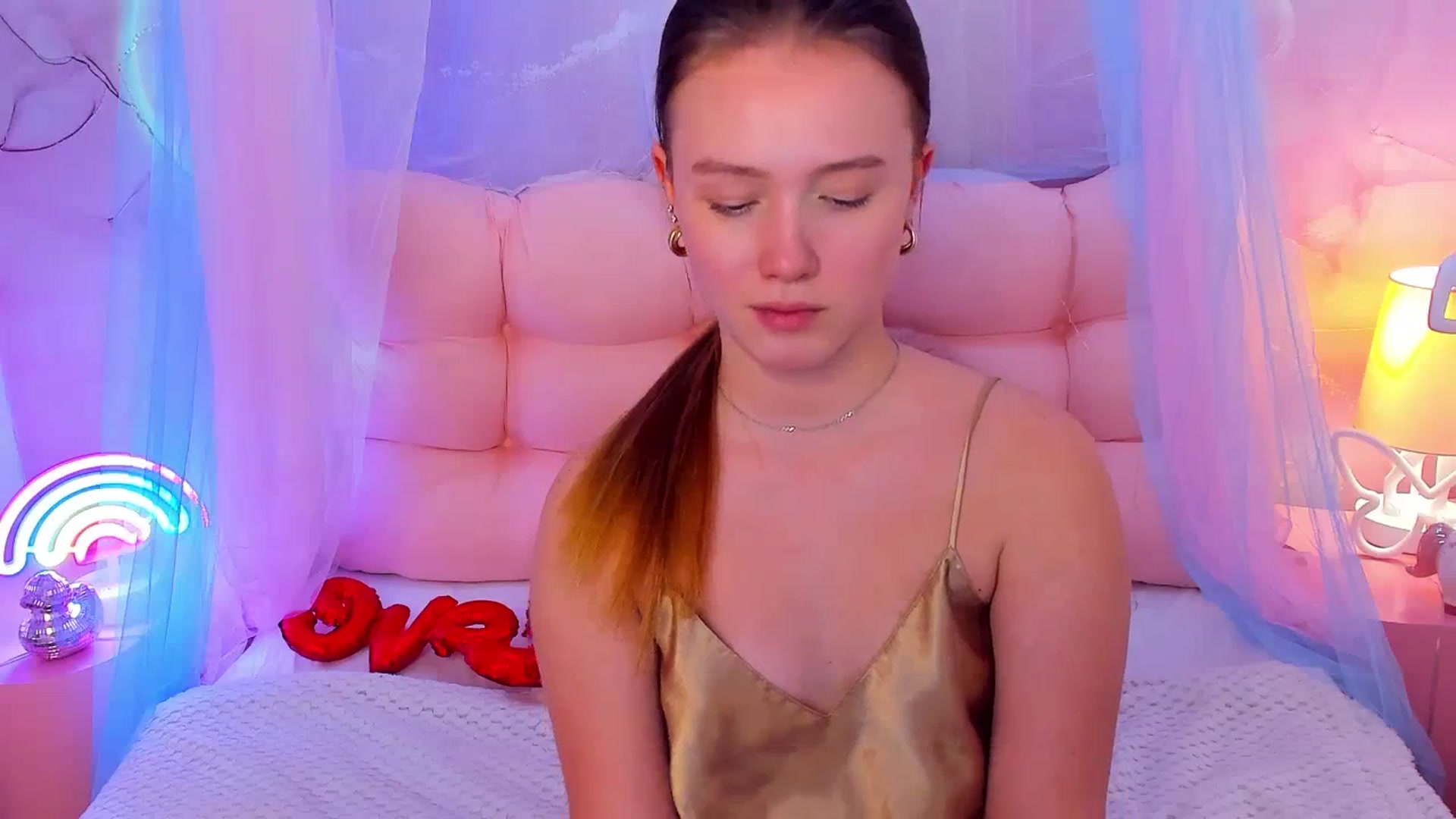 Gallery image thumbnail from Beatrizz's myfreecams stream on, 02/26/2026, 10:00 image 19 of 20