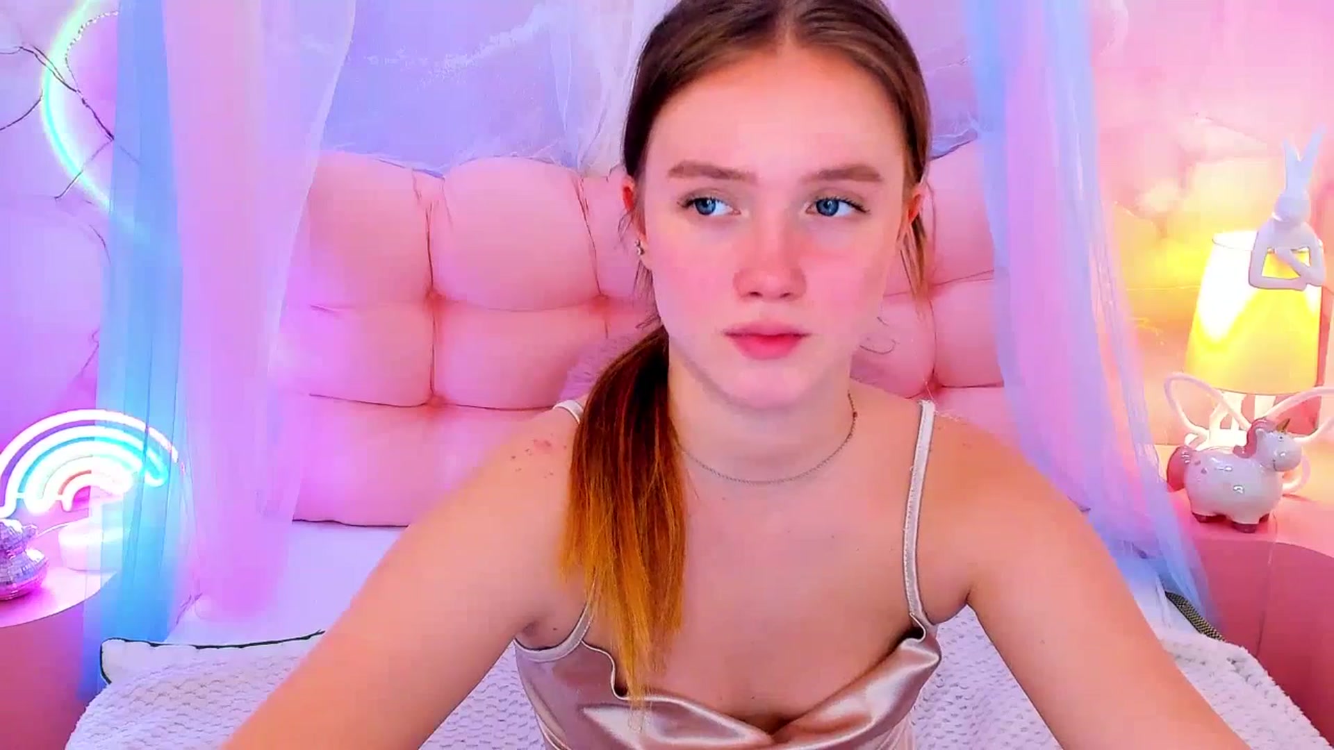Gallery image thumbnail from Beatrizz's myfreecams stream on, 03/02/2026, 11:24 image 12 of 20
