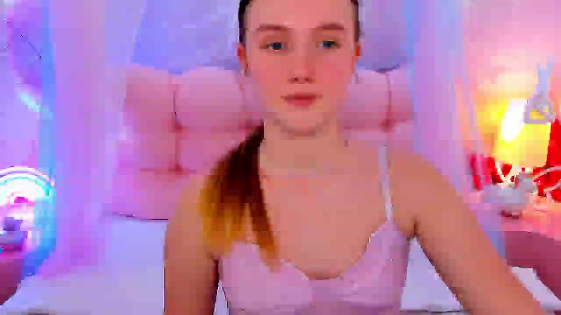 Gallery image thumbnail from Beatrizz's myfreecams stream on, 03/04/2026, 13:01 image 20 of 20