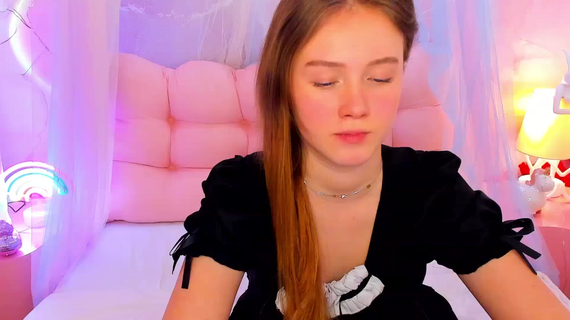 Gallery image thumbnail from Beatrizz's myfreecams stream on, 03/12/2026, 09:29 image 5 of 20
