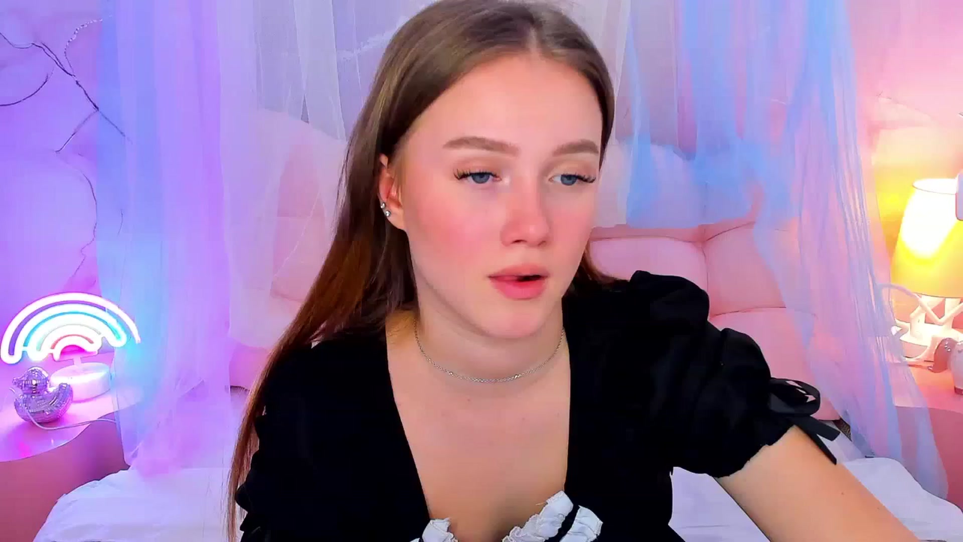 Gallery image thumbnail from Beatrizz's myfreecams stream on, 03/16/2026, 14:06 image 18 of 20