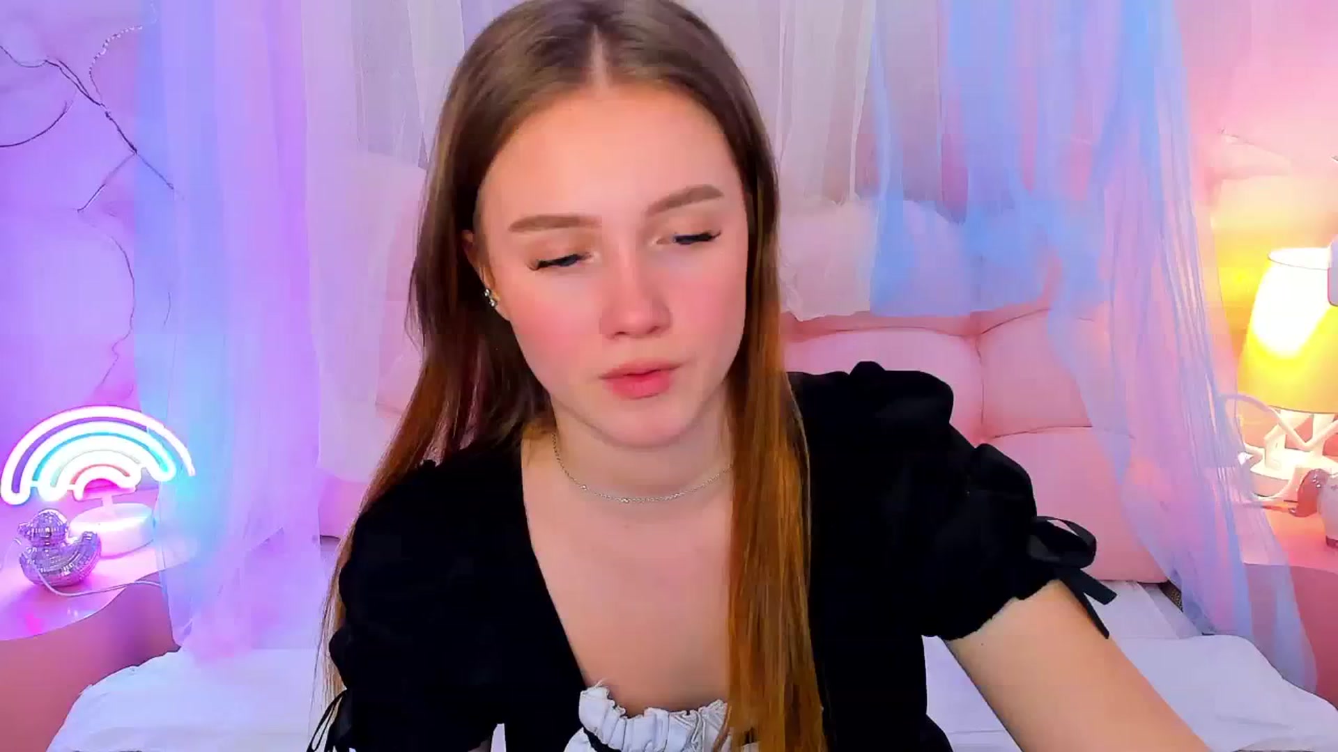 Gallery image thumbnail from Beatrizz's myfreecams stream on, 03/16/2026, 14:06 image 7 of 20