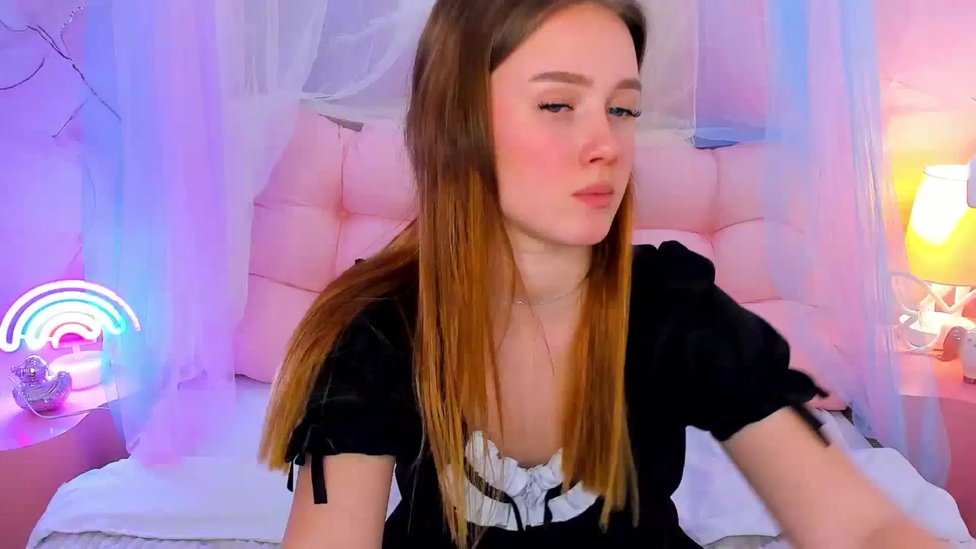 Gallery image thumbnail from Beatrizz's myfreecams stream on, 03/16/2026, 14:48 image 12 of 20
