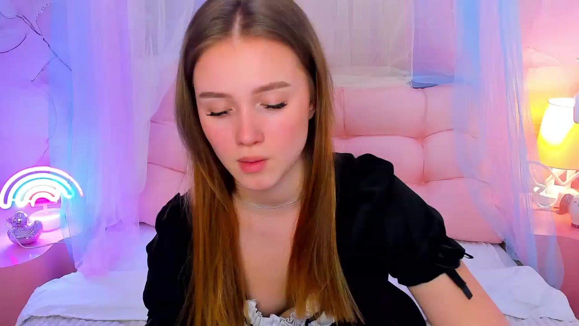 Gallery image thumbnail from Beatrizz's myfreecams stream on, 03/16/2026, 14:48 image 8 of 20