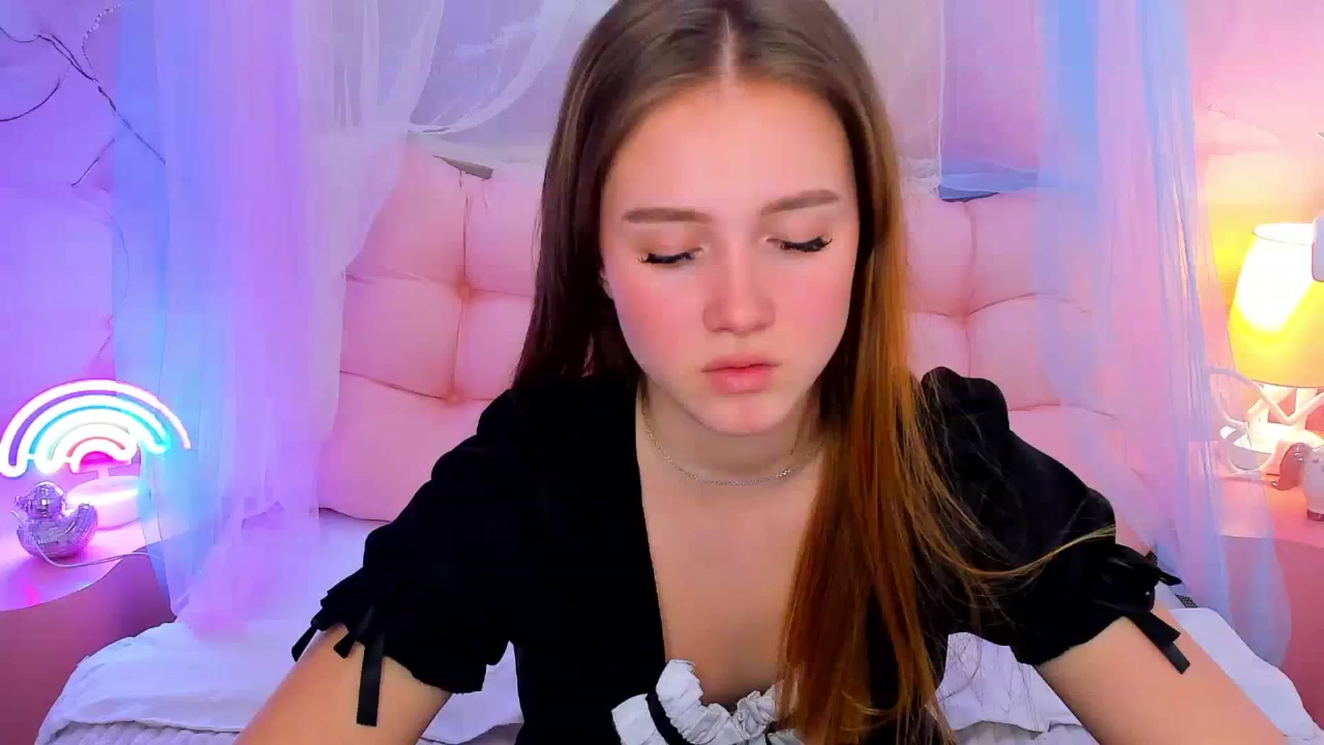 Gallery image thumbnail from Beatrizz's myfreecams stream on, 03/16/2026, 15:28 image 1 of 20
