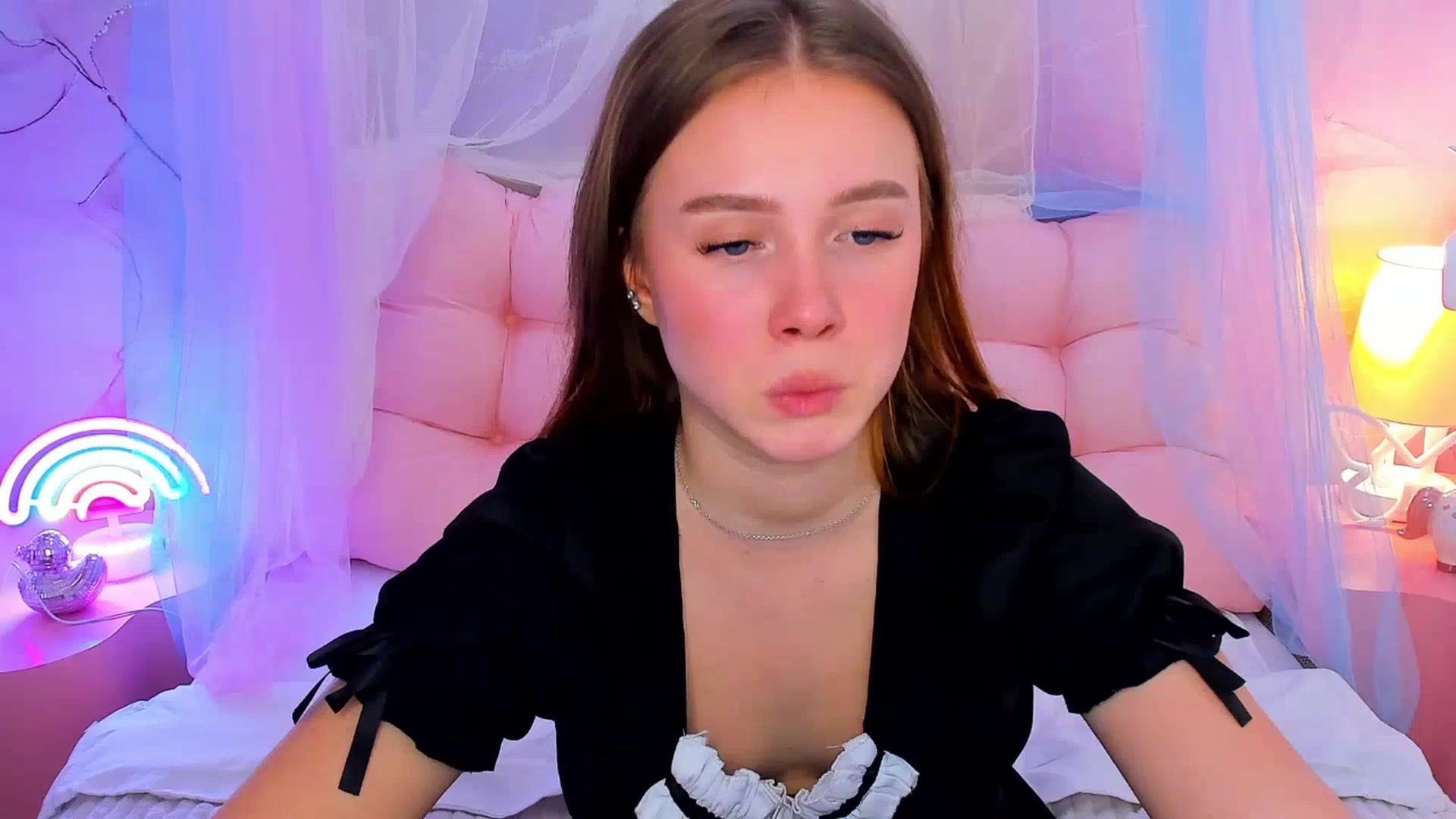Gallery image thumbnail from Beatrizz's myfreecams stream on, 03/16/2026, 15:28 image 15 of 20
