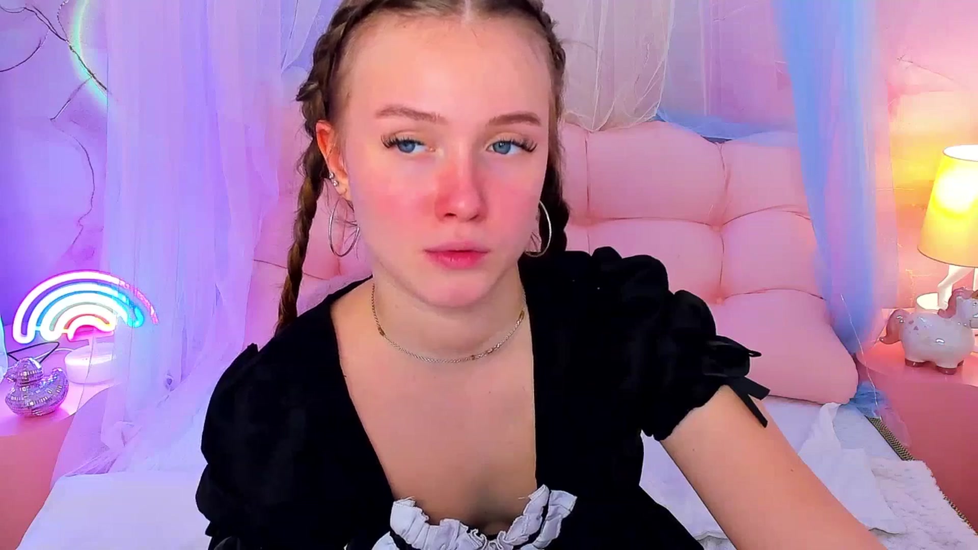 Gallery image thumbnail from Beatrizz's myfreecams stream on, 03/22/2026, 12:08 image 6 of 20
