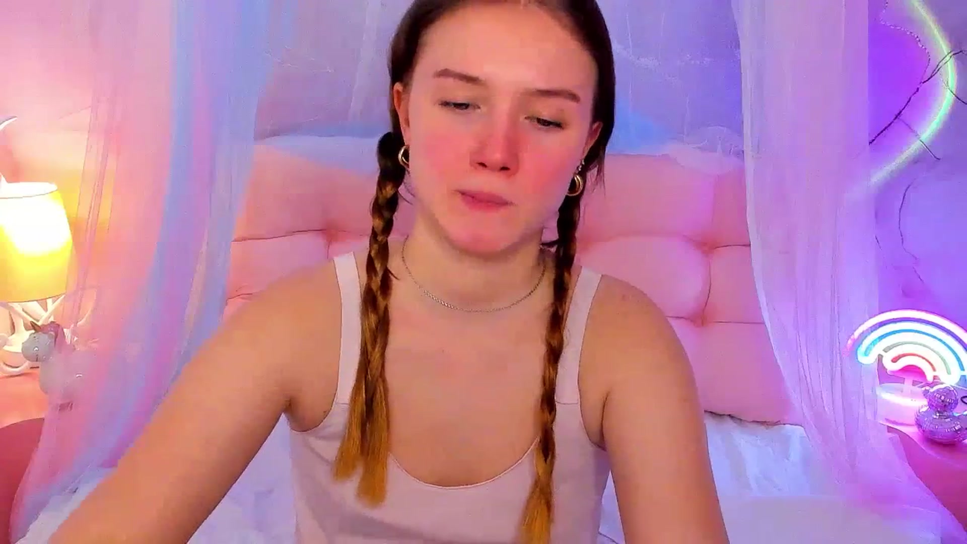 Gallery image thumbnail from Beatrizz's myfreecams stream on, 03/29/2026, 10:20 image 20 of 20